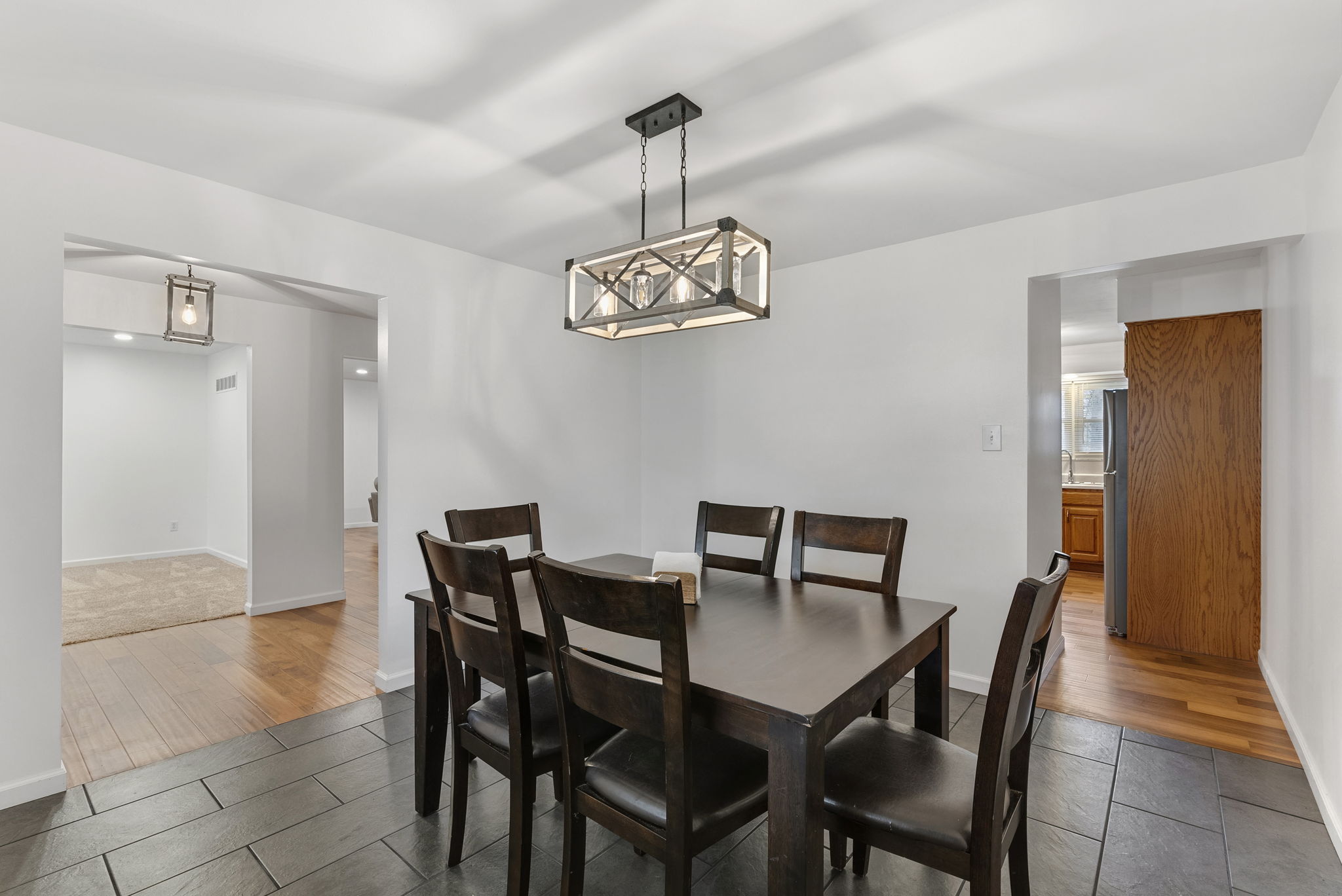 5 Bedrooms Bedrooms, ,3 BathroomsBathrooms,Woodford Rentals,For Rent,1338