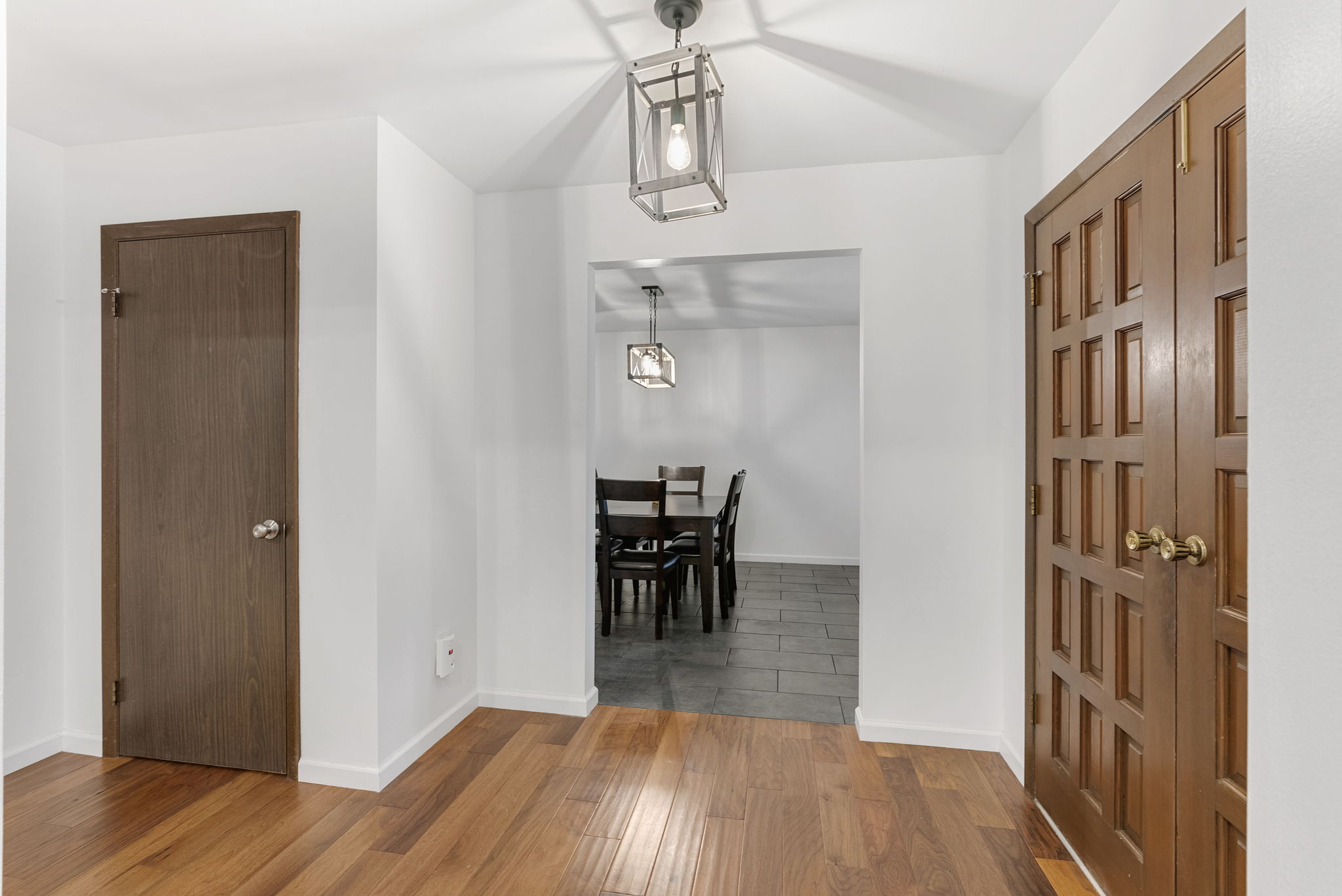 5 Bedrooms Bedrooms, ,3 BathroomsBathrooms,Woodford Rentals,For Rent,1338