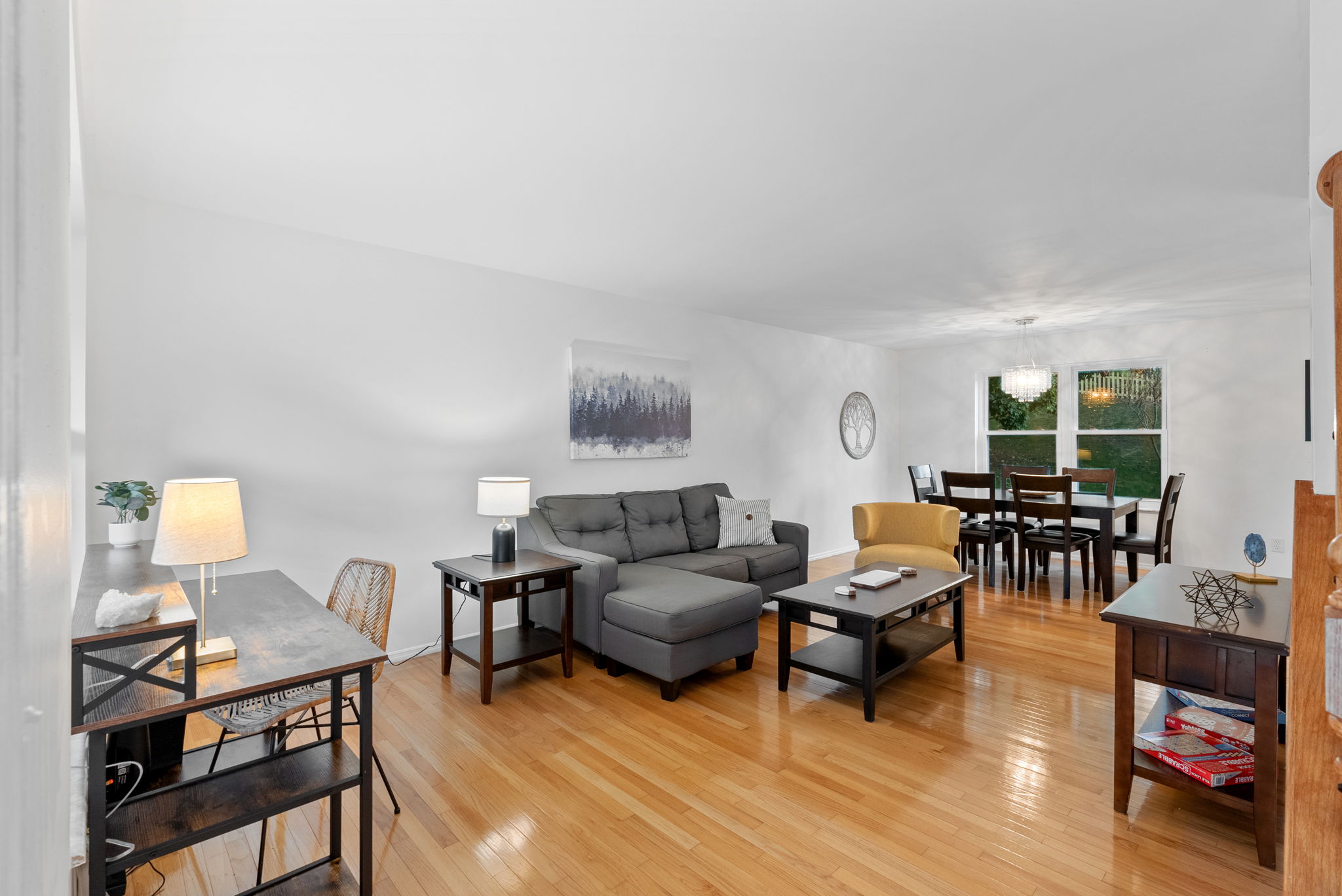 3 Bedrooms Bedrooms, ,2.5 BathroomsBathrooms,Woodford Rentals,For Rent,1339