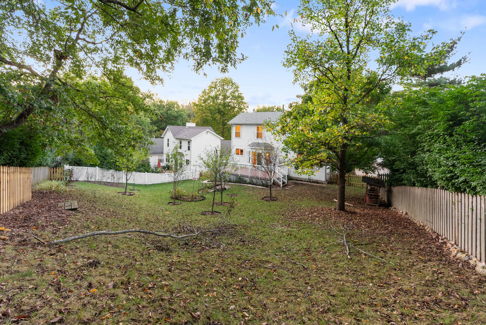 3 Bedrooms Bedrooms, ,2.5 BathroomsBathrooms,Woodford Rentals,For Rent,1339