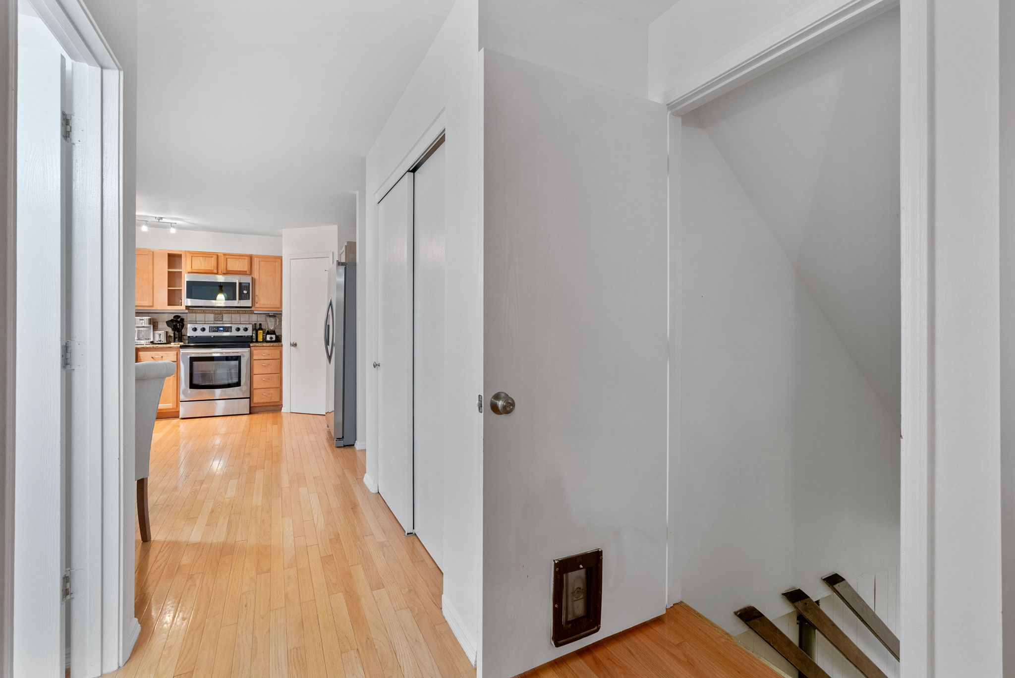 3 Bedrooms Bedrooms, ,2.5 BathroomsBathrooms,Woodford Rentals,For Rent,1339