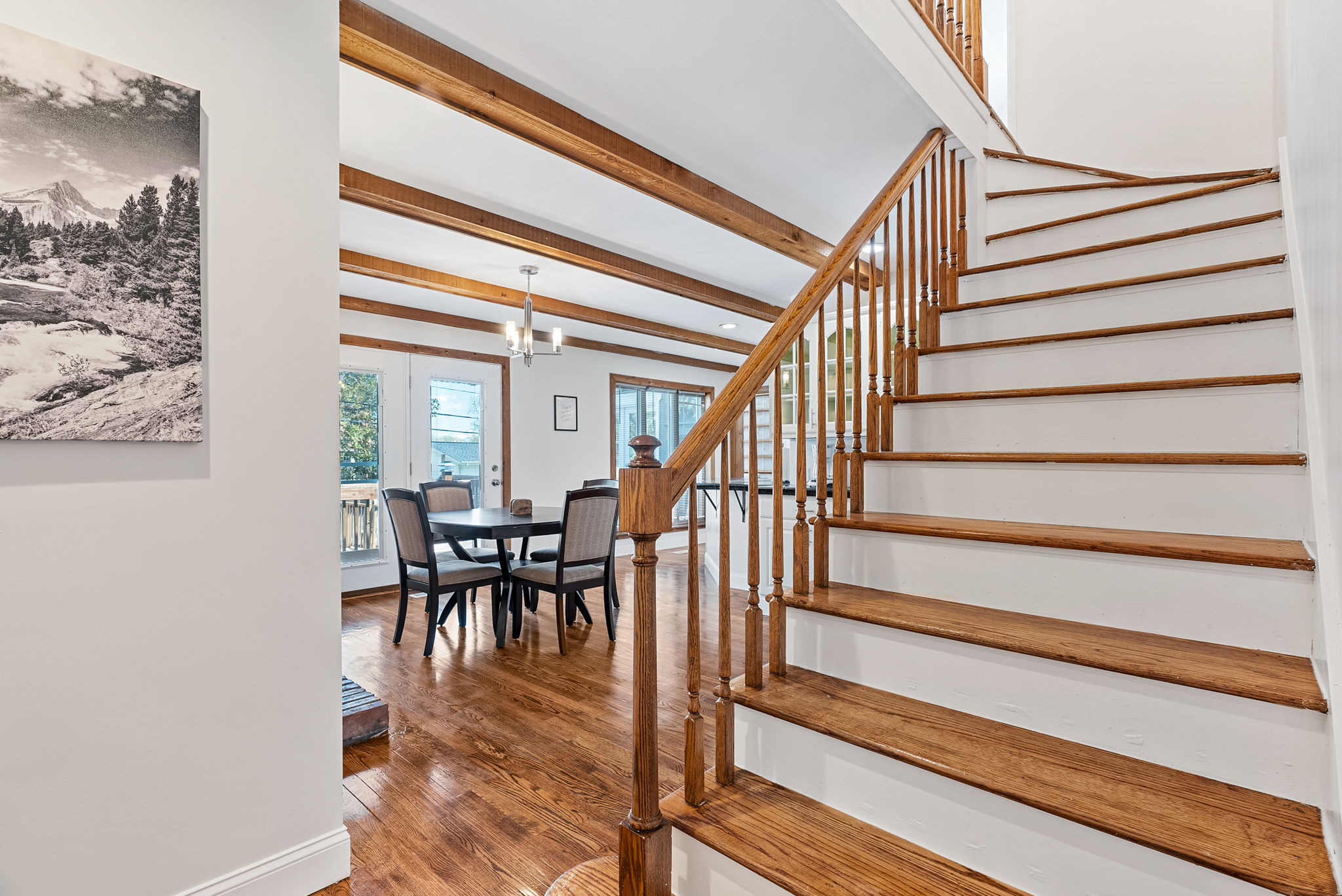 5 Bedrooms Bedrooms, ,3 BathroomsBathrooms,Woodford Rentals,For Rent,1341