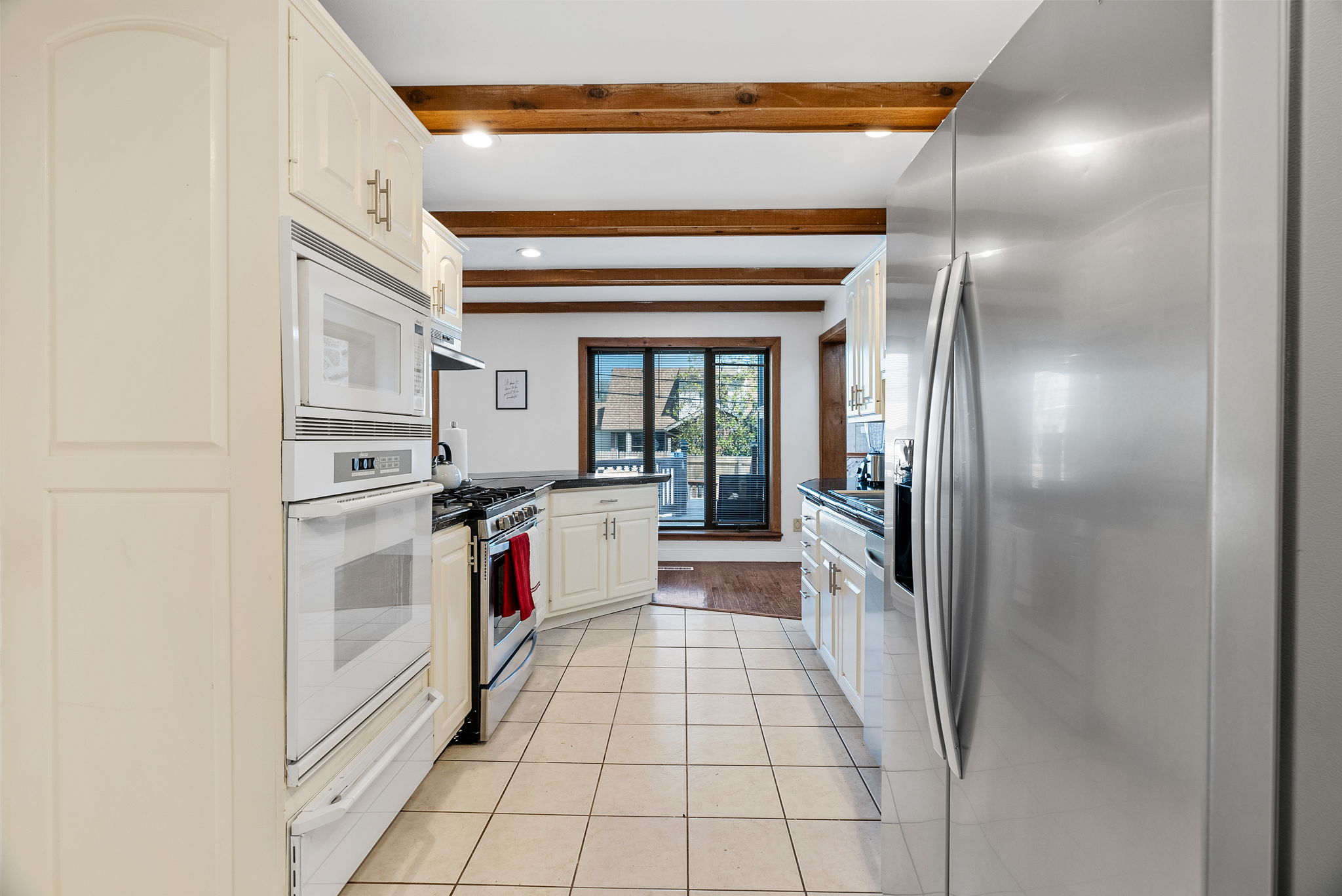 5 Bedrooms Bedrooms, ,3 BathroomsBathrooms,Woodford Rentals,For Rent,1341