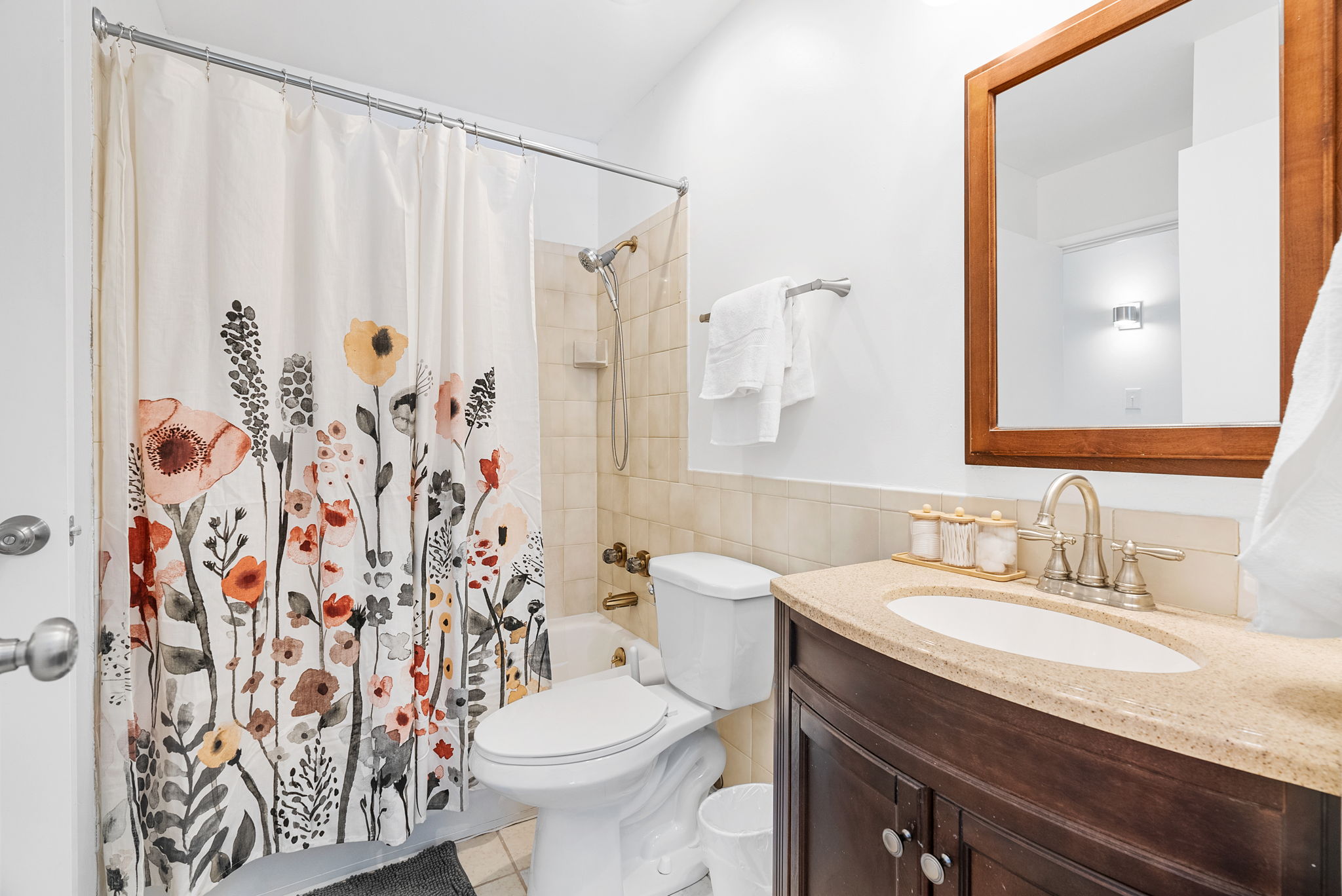 5 Bedrooms Bedrooms, ,3 BathroomsBathrooms,Woodford Rentals,For Rent,1341