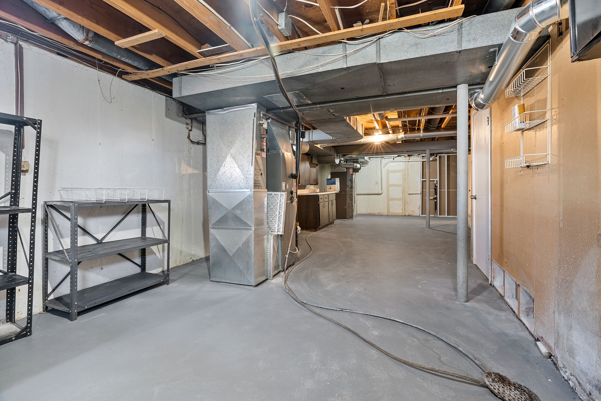 5 Bedrooms Bedrooms, ,3 BathroomsBathrooms,Woodford Rentals,For Rent,1341