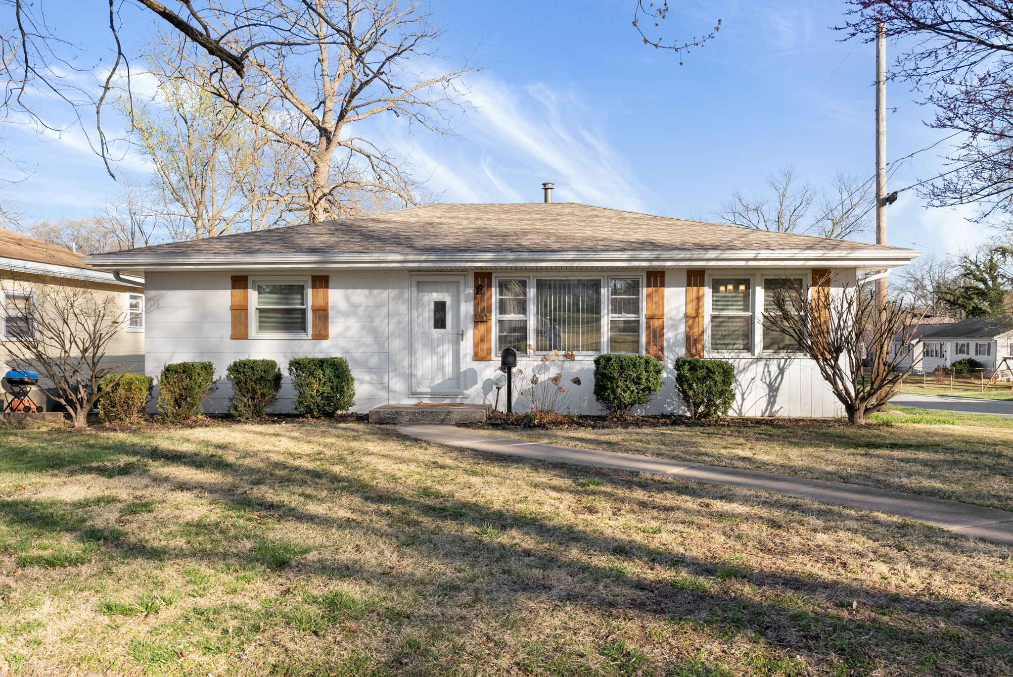 4 Bedrooms Bedrooms, ,2 BathroomsBathrooms,Woodford Rentals,For Rent,1342