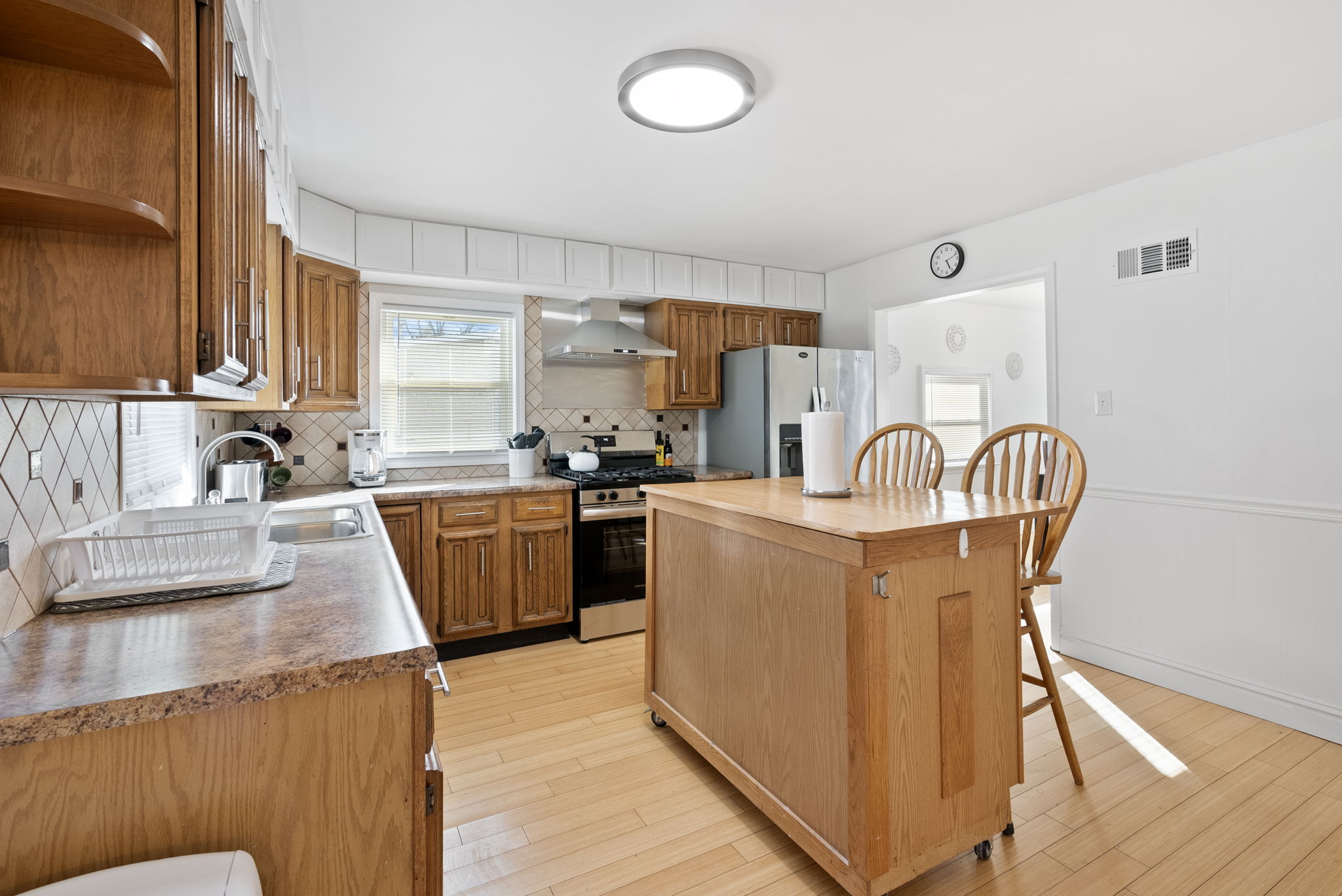 4 Bedrooms Bedrooms, ,2 BathroomsBathrooms,Woodford Rentals,For Rent,1342