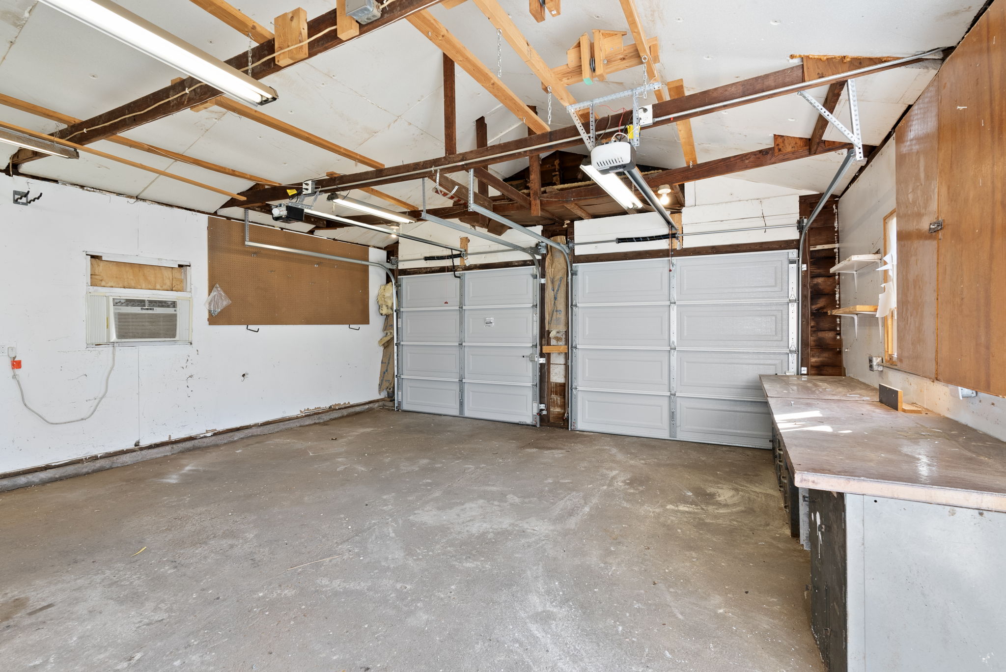 4 Bedrooms Bedrooms, ,2 BathroomsBathrooms,Woodford Rentals,For Rent,1342