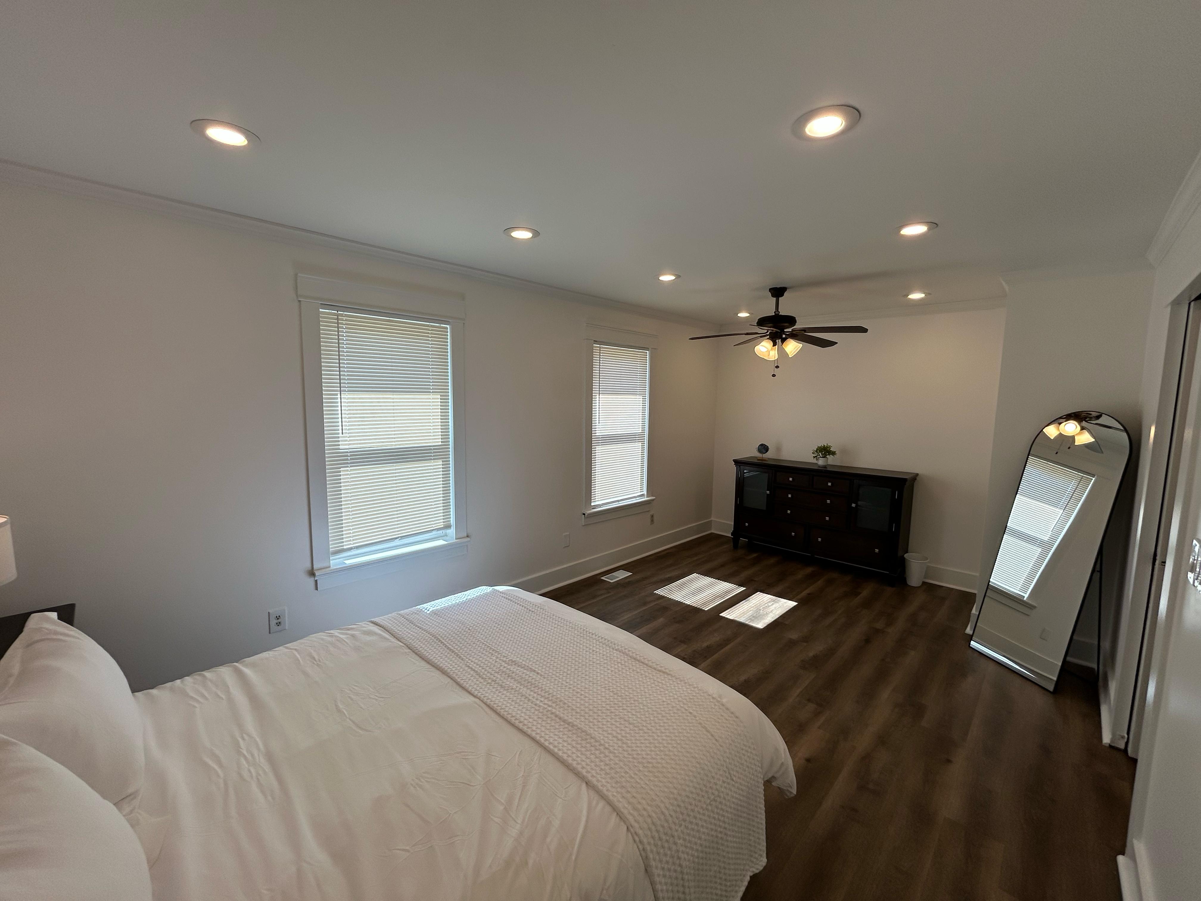 3 Bedrooms Bedrooms, ,1 BathroomBathrooms,Woodford Rentals,For Rent,1348