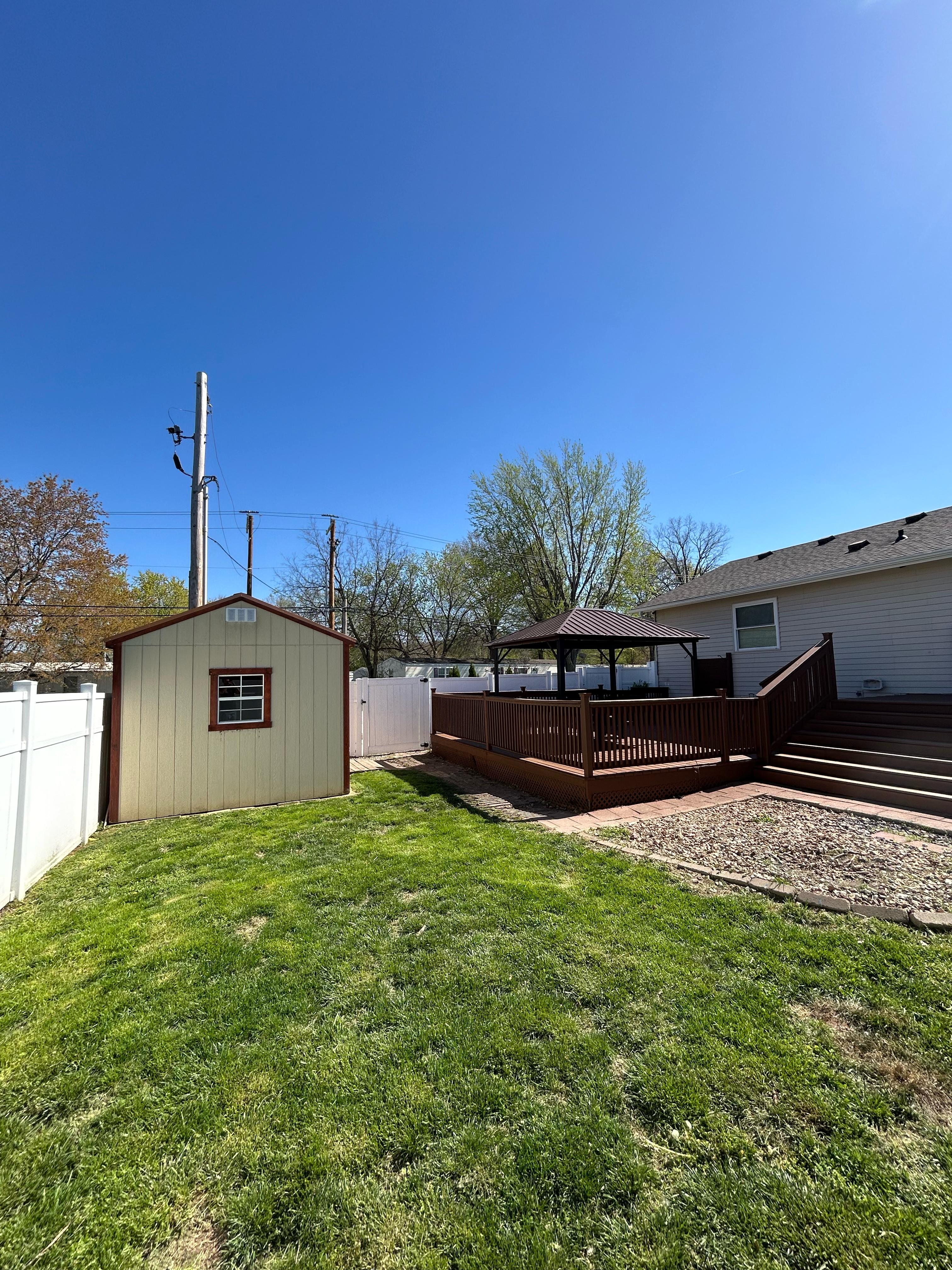 3 Bedrooms Bedrooms, ,1 BathroomBathrooms,Woodford Rentals,For Rent,1348