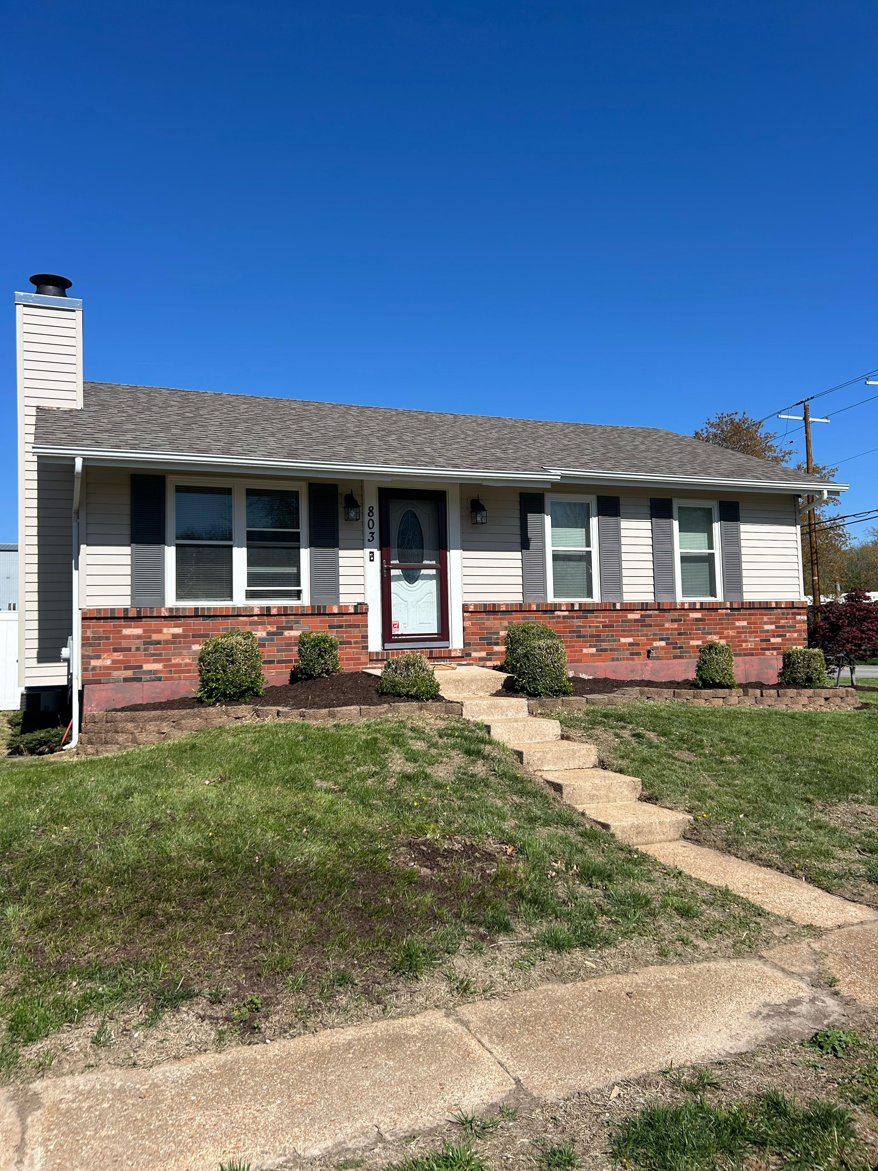 3 Bedrooms Bedrooms, ,1 BathroomBathrooms,Woodford Rentals,For Rent,1348