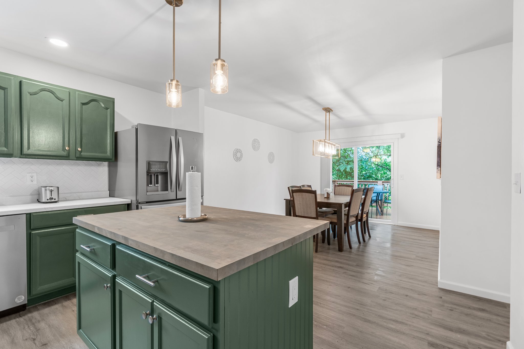 5 Bedrooms Bedrooms, ,2 BathroomsBathrooms,Woodford Rentals,For Rent,1349