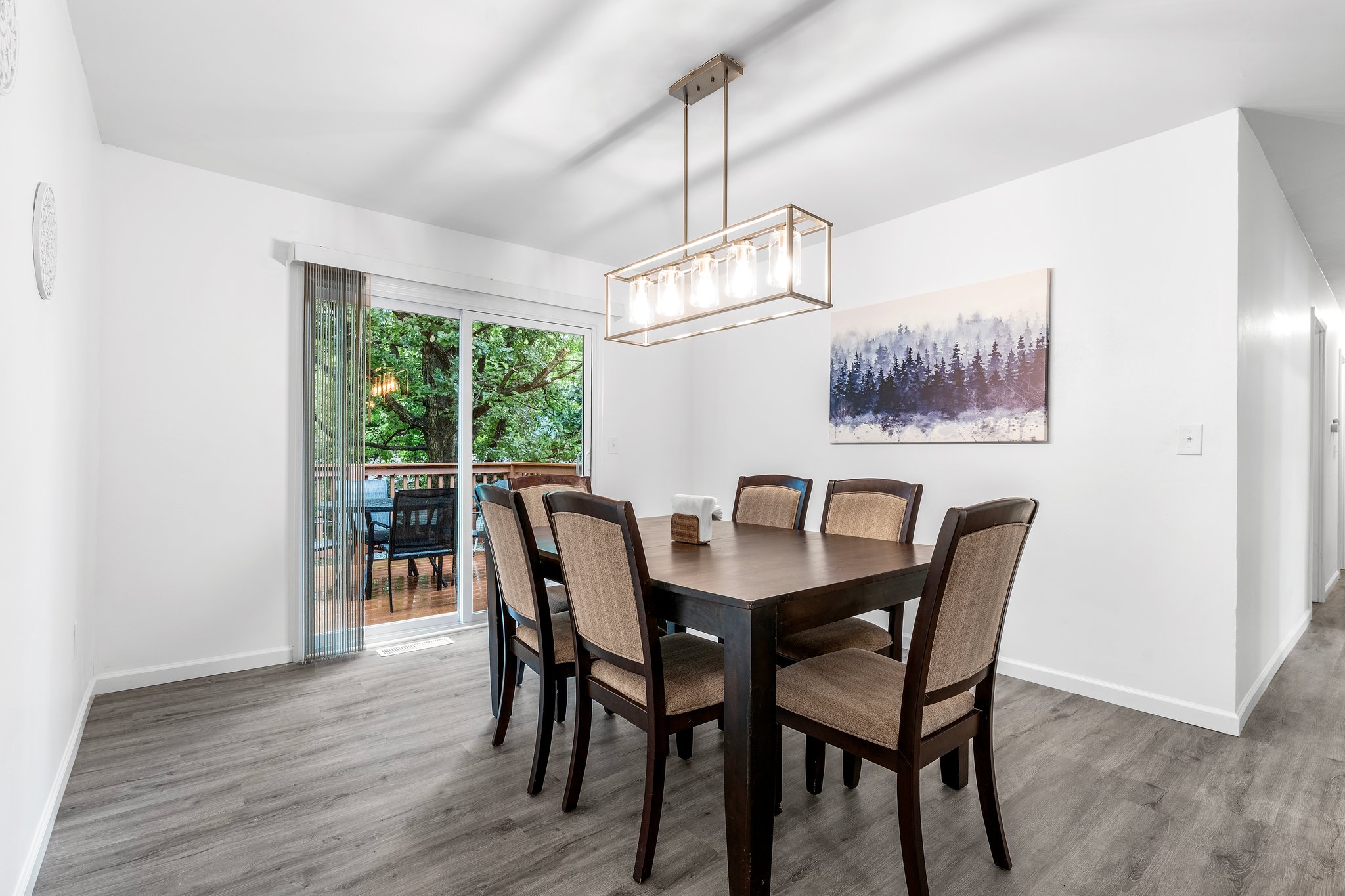 5 Bedrooms Bedrooms, ,2 BathroomsBathrooms,Woodford Rentals,For Rent,1349