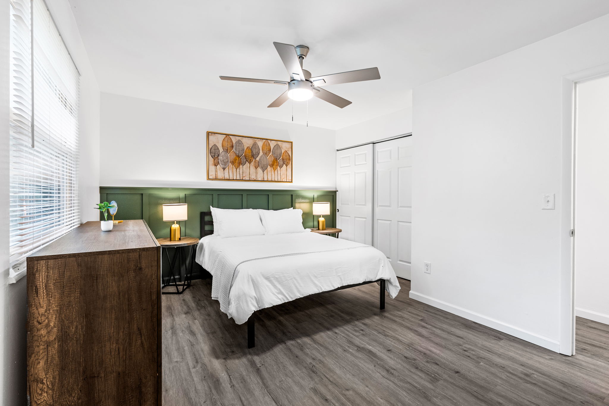 5 Bedrooms Bedrooms, ,2 BathroomsBathrooms,Woodford Rentals,For Rent,1349