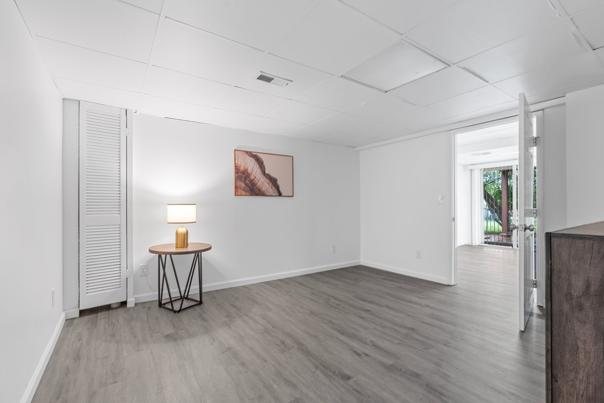5 Bedrooms Bedrooms, ,2 BathroomsBathrooms,Woodford Rentals,For Rent,1349