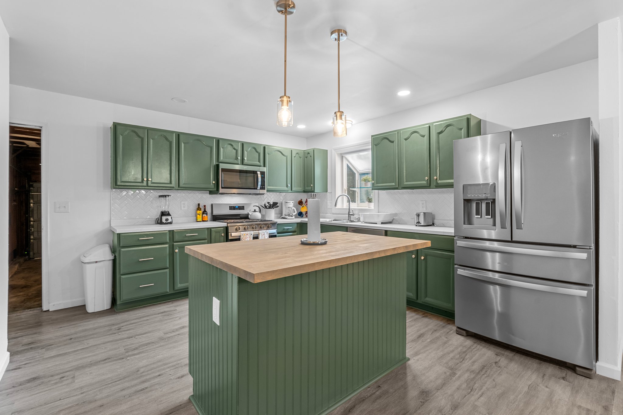 5 Bedrooms Bedrooms, ,2 BathroomsBathrooms,Woodford Rentals,For Rent,1349