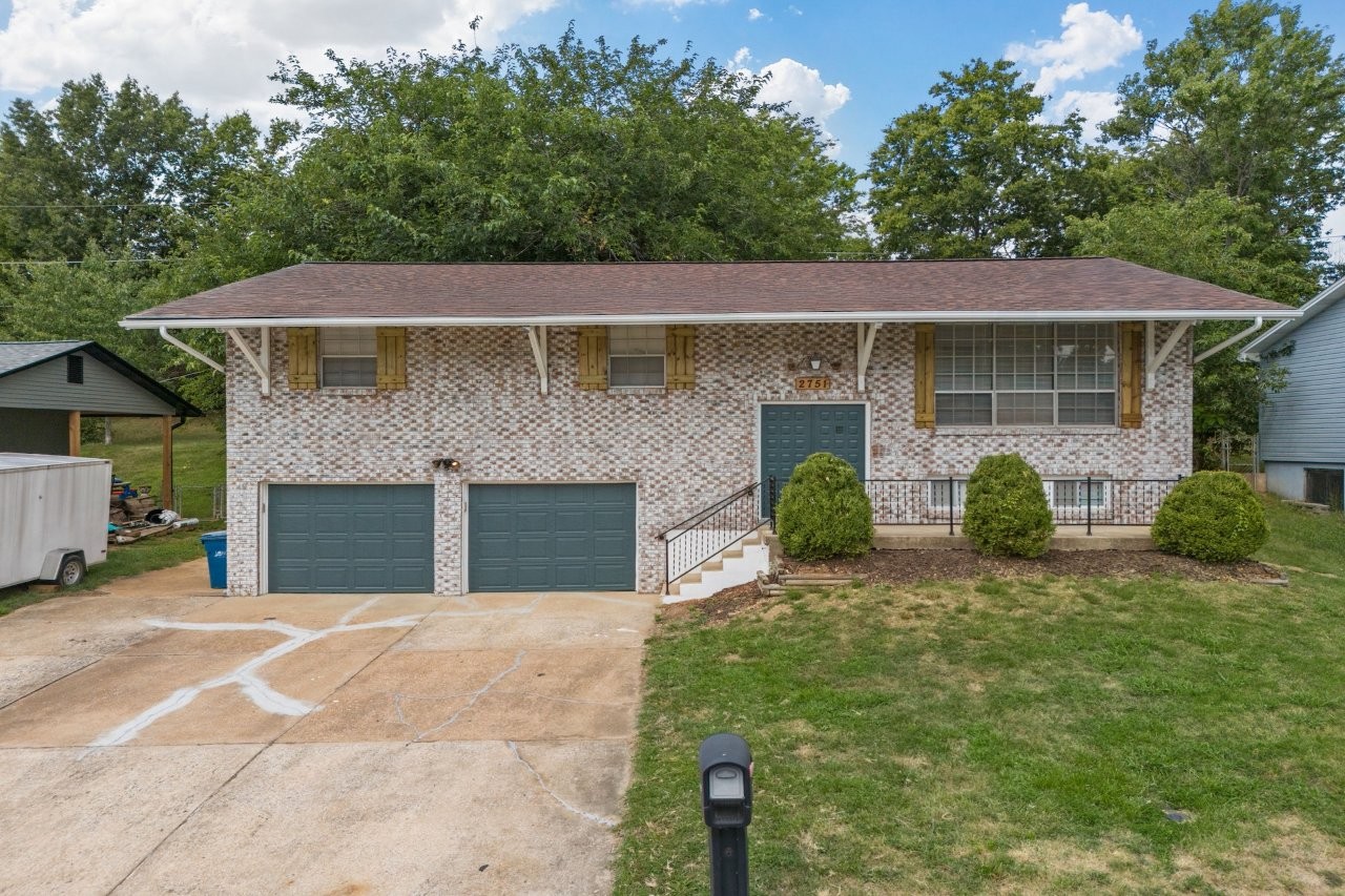3 Bedrooms Bedrooms, ,2 BathroomsBathrooms,Woodford Rentals,For Rent,1357