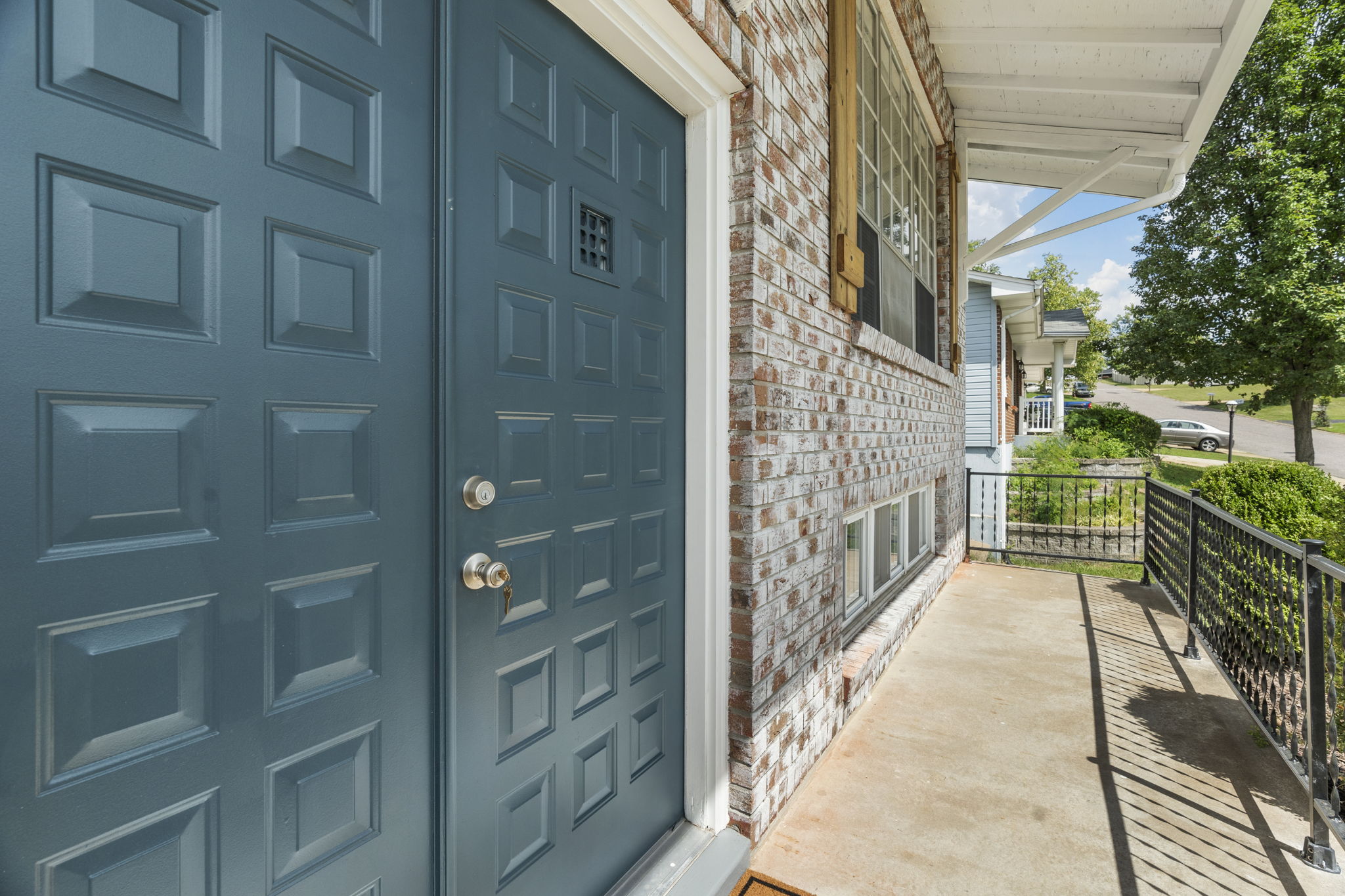 3 Bedrooms Bedrooms, ,2 BathroomsBathrooms,Woodford Rentals,For Rent,1357
