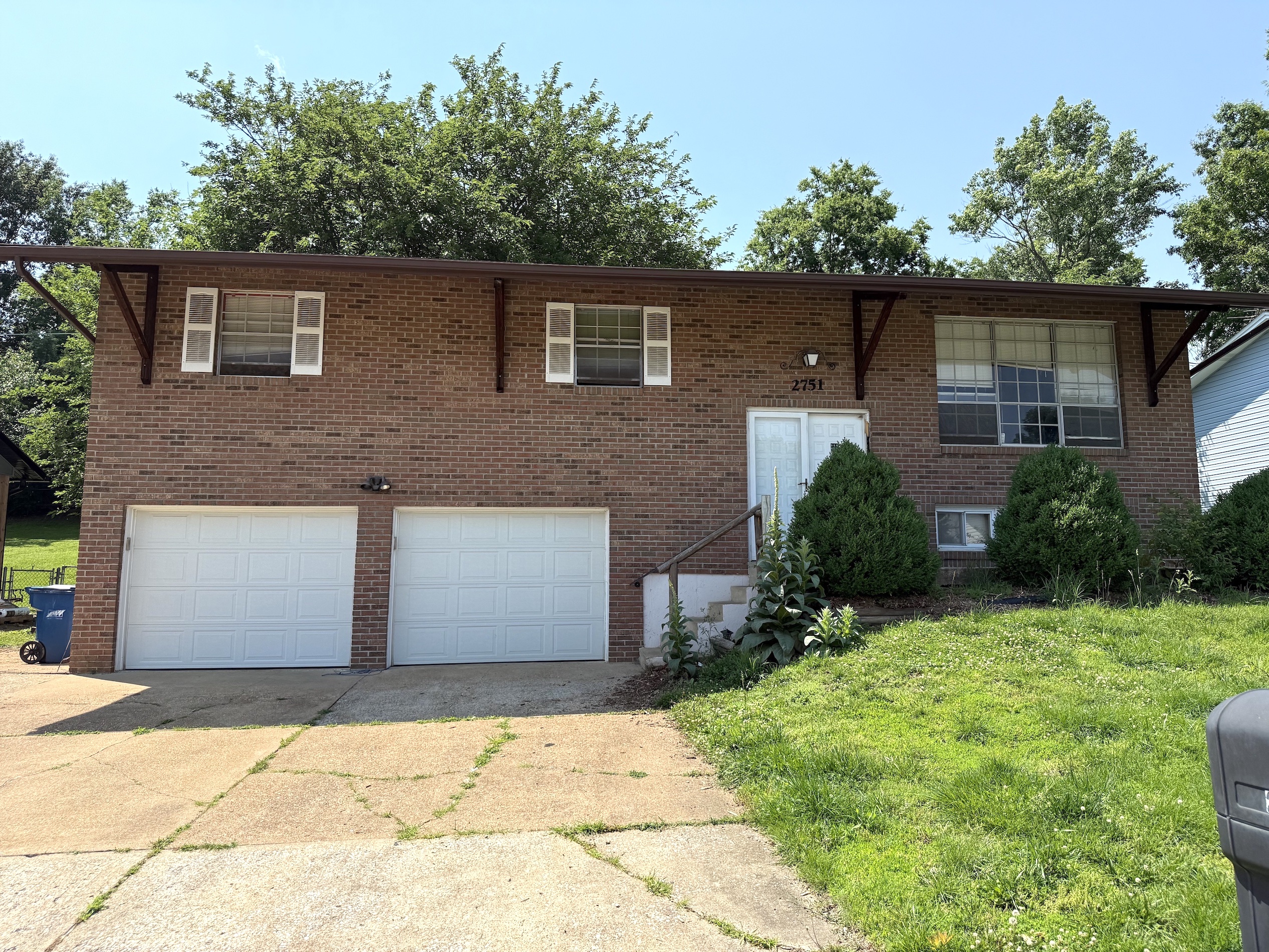 3 Bedrooms Bedrooms, ,2 BathroomsBathrooms,Woodford Rentals,For Rent,1357