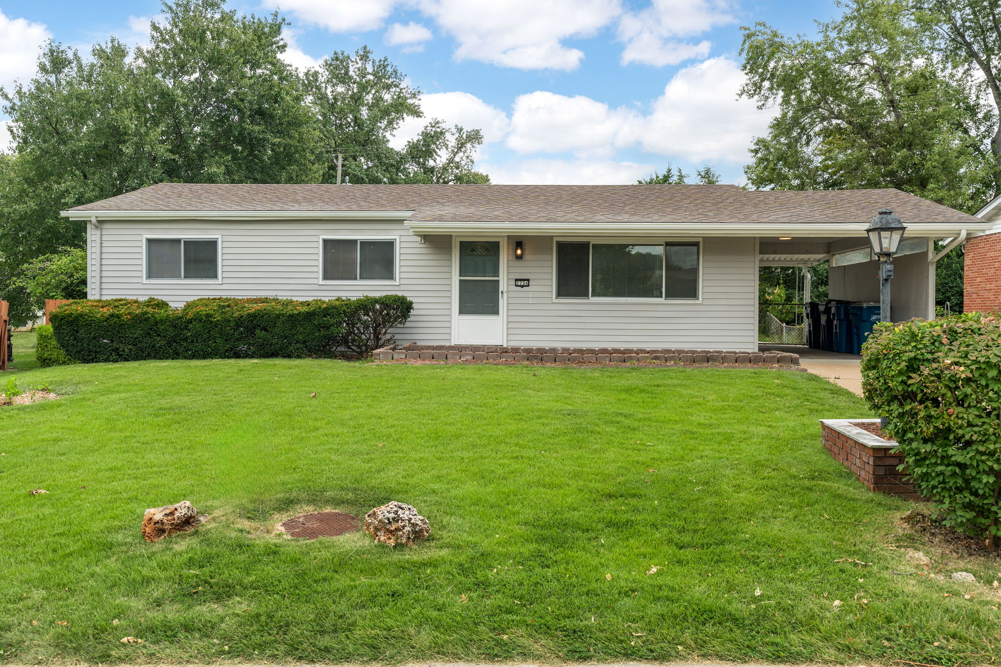 4 Bedrooms Bedrooms, ,1.5 BathroomsBathrooms,Woodford Rentals,For Rent,1358