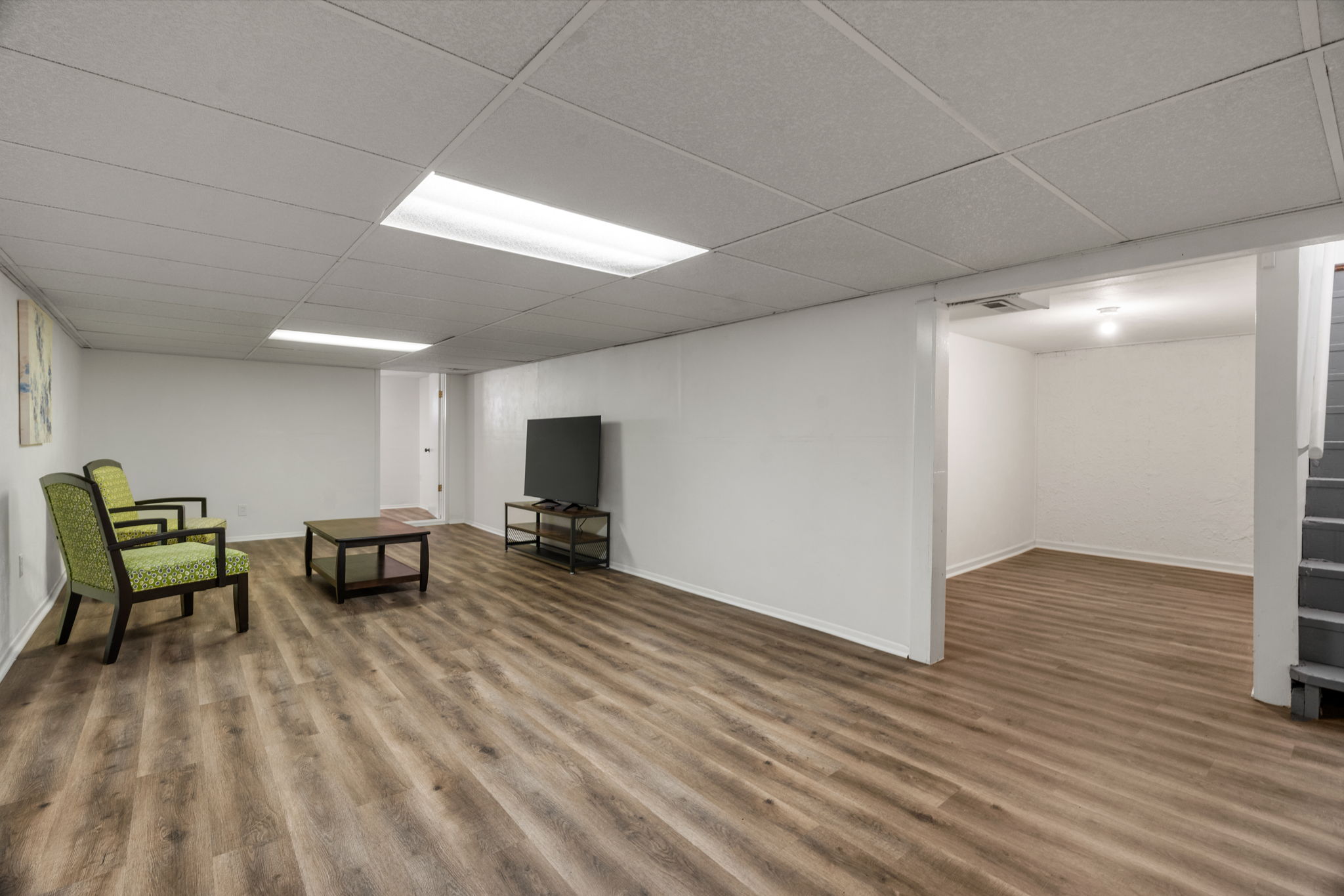 4 Bedrooms Bedrooms, ,1.5 BathroomsBathrooms,Woodford Rentals,For Rent,1358