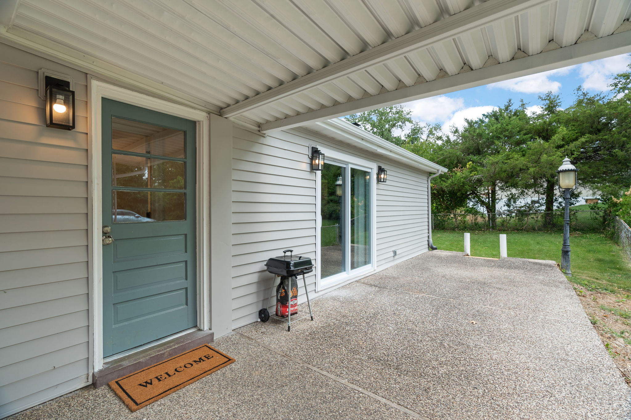 4 Bedrooms Bedrooms, ,1.5 BathroomsBathrooms,Woodford Rentals,For Rent,1358