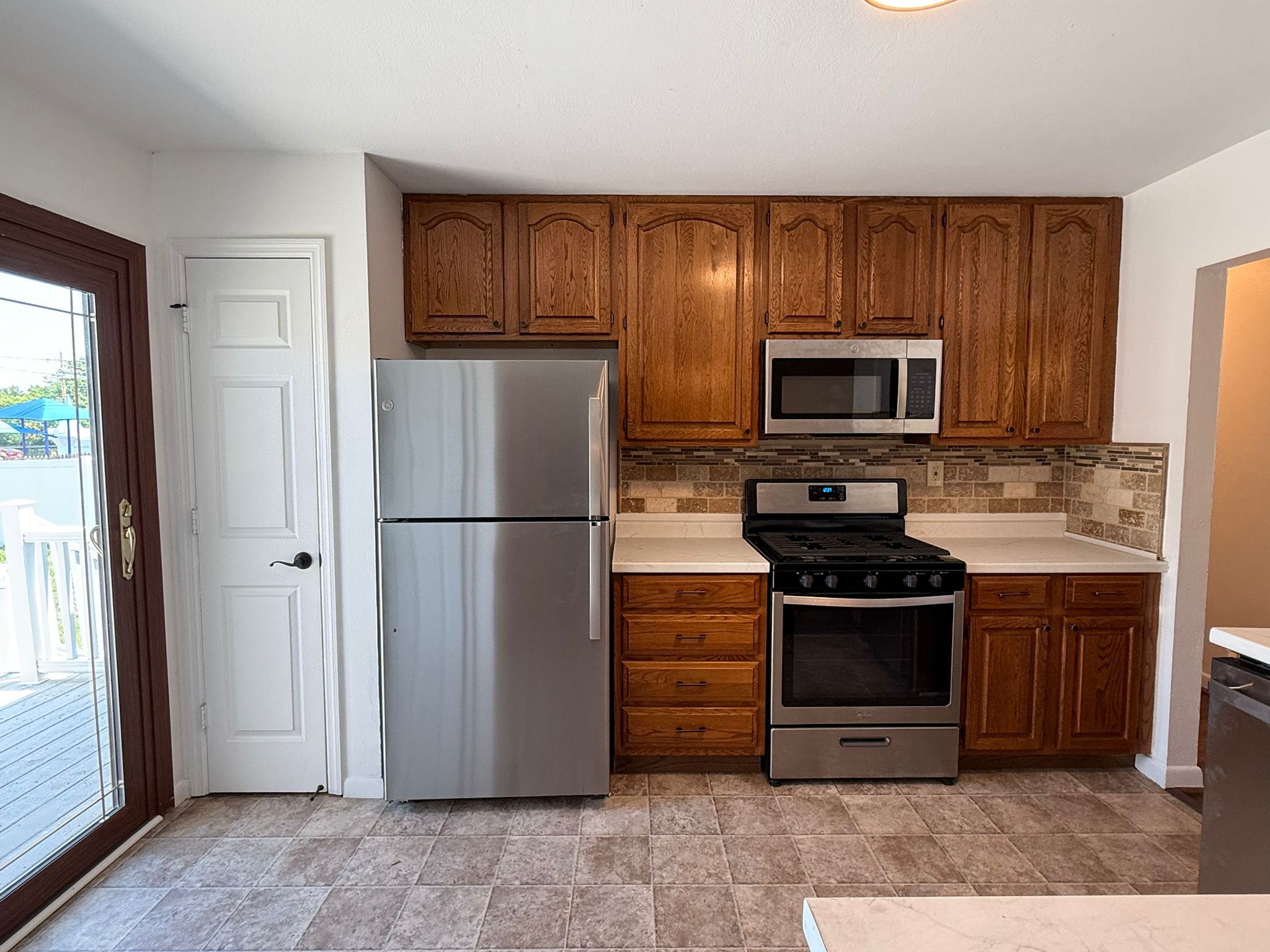 3 Bedrooms Bedrooms, ,1.5 BathroomsBathrooms,Woodford Rentals,For Rent,1360