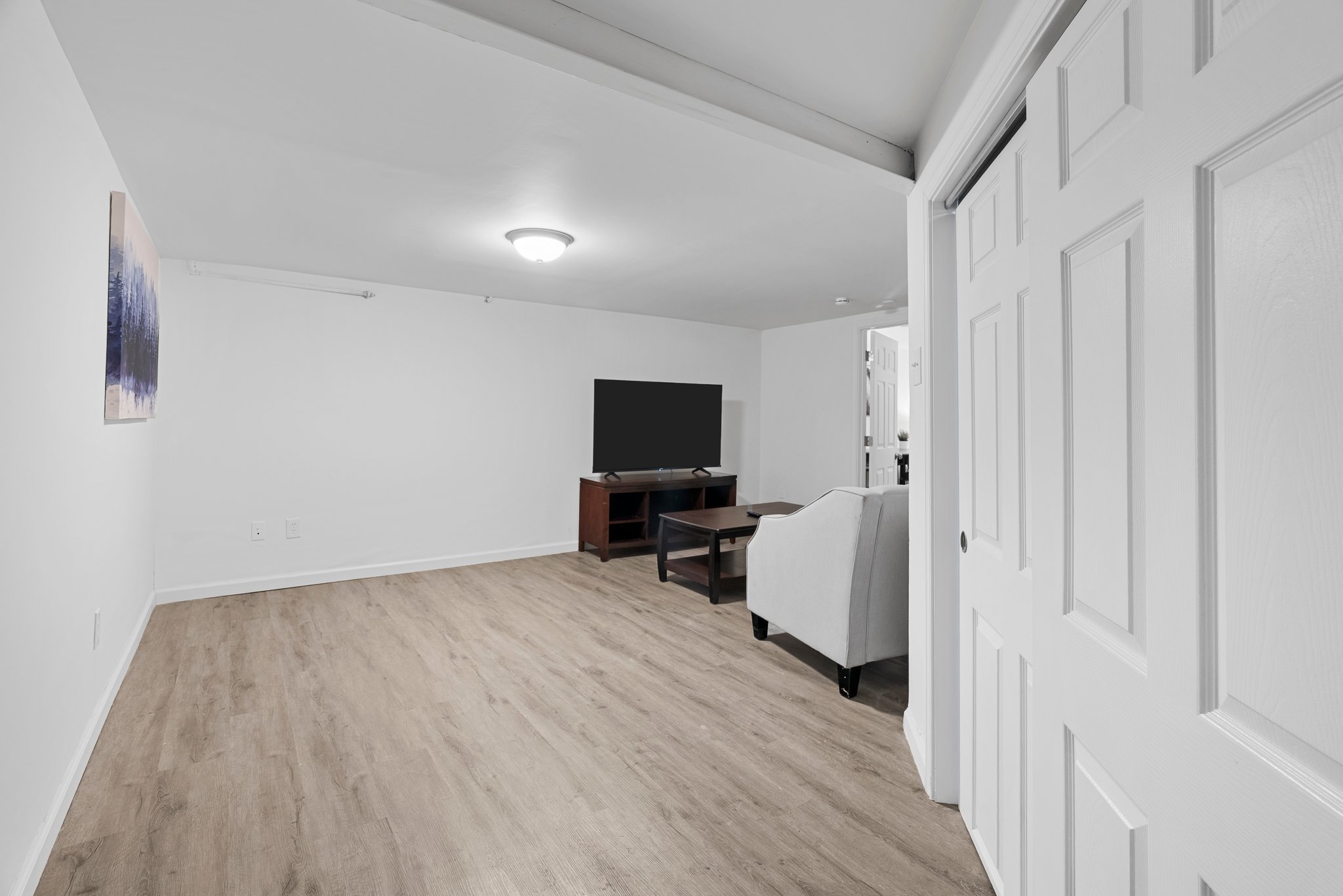 3 Bedrooms Bedrooms, ,1 BathroomBathrooms,Woodford Rentals,For Rent,1362