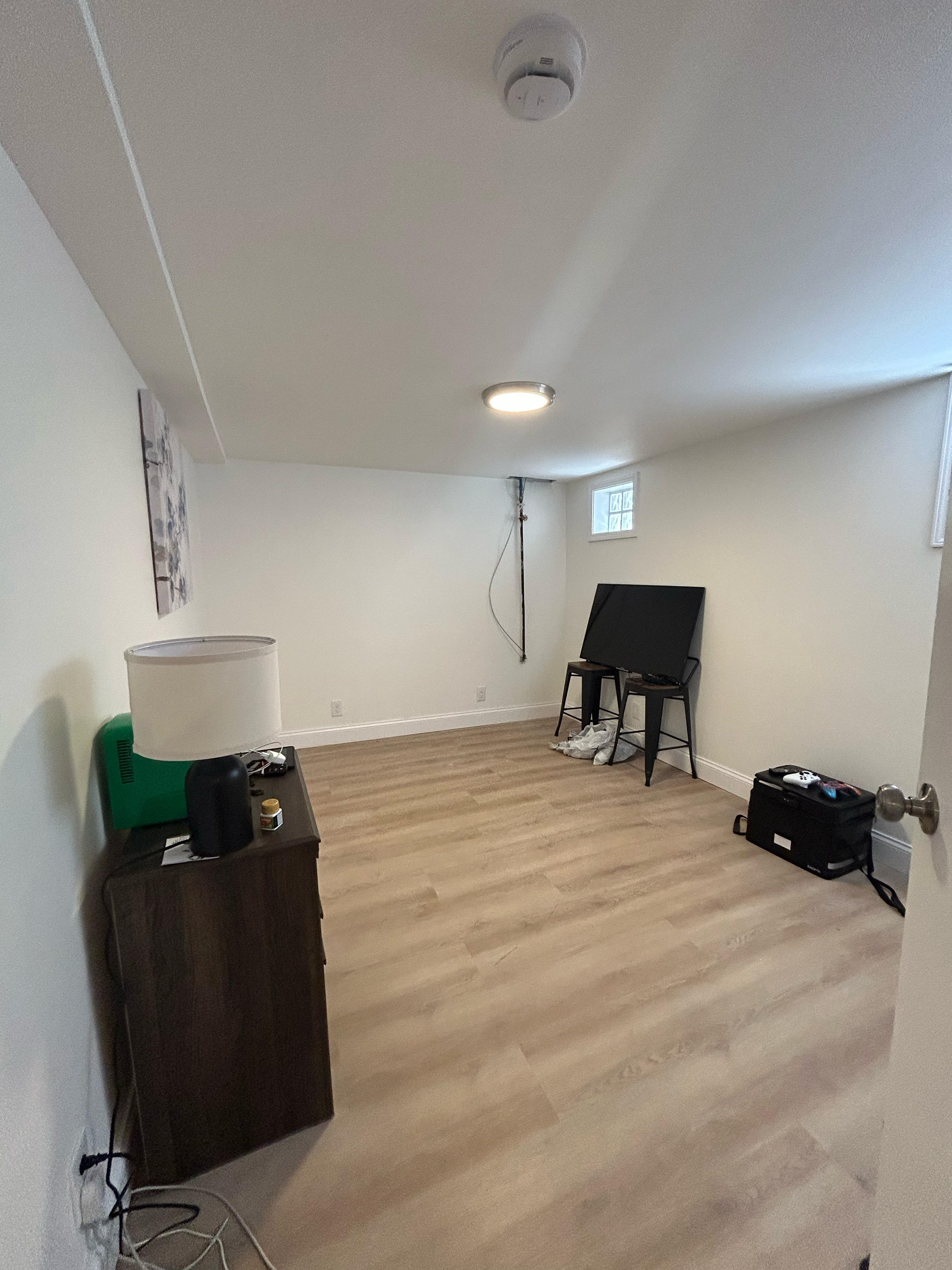 4 Bedrooms Bedrooms, ,2 BathroomsBathrooms,Woodford Rentals,For Rent,1366