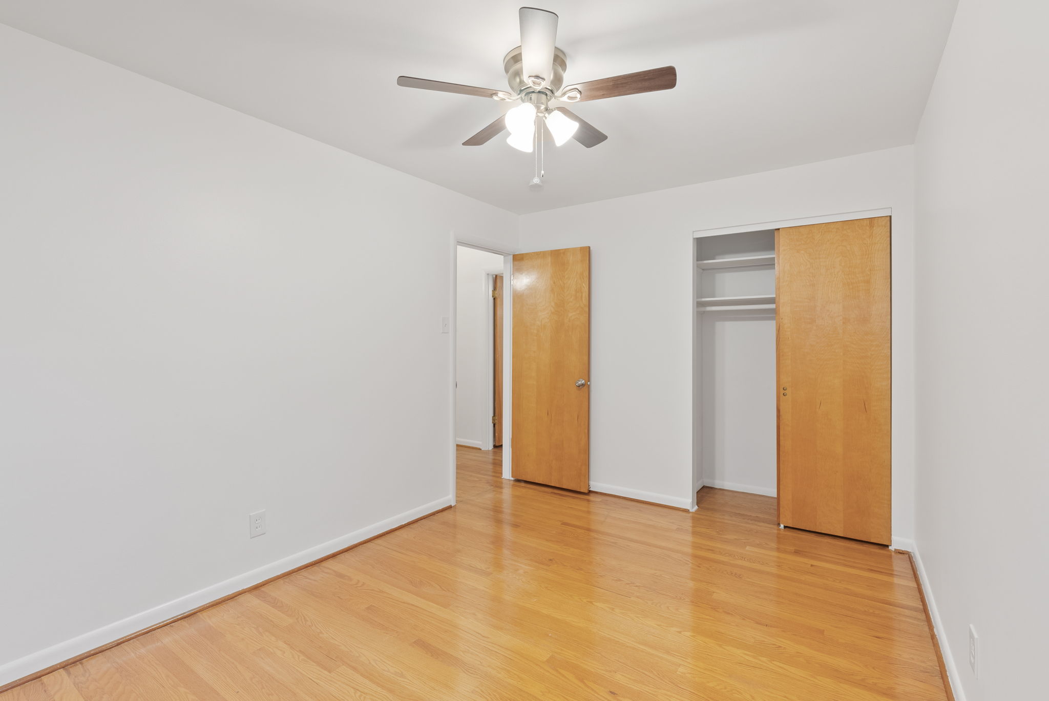 4 Bedrooms Bedrooms, ,2 BathroomsBathrooms,Woodford Rentals,For Rent,1367