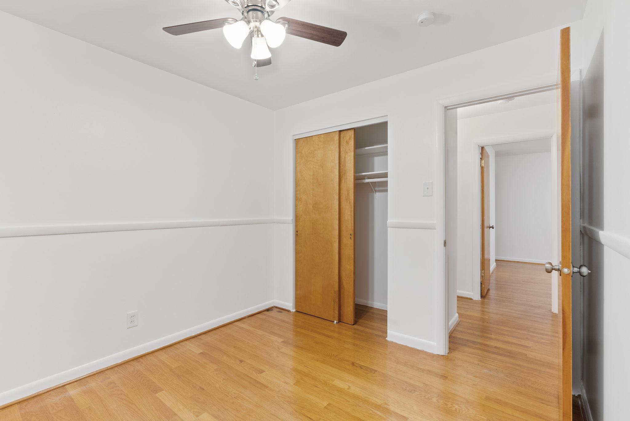 4 Bedrooms Bedrooms, ,2 BathroomsBathrooms,Woodford Rentals,For Rent,1367