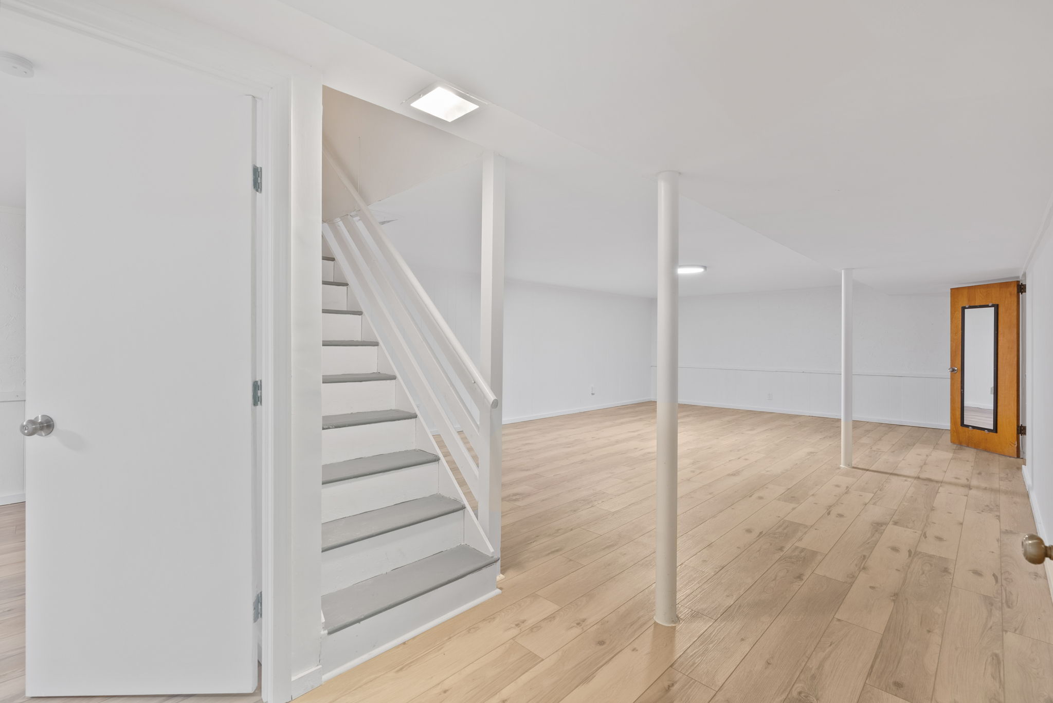 4 Bedrooms Bedrooms, ,2 BathroomsBathrooms,Woodford Rentals,For Rent,1367