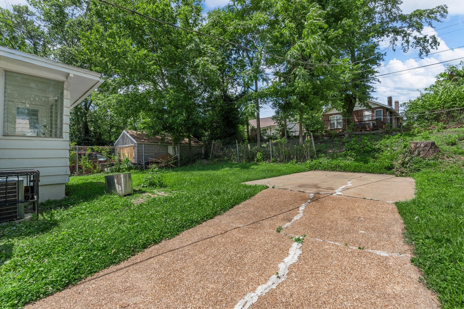 2 Bedrooms Bedrooms, ,1 BathroomBathrooms,Woodford Rentals,For Rent,1369