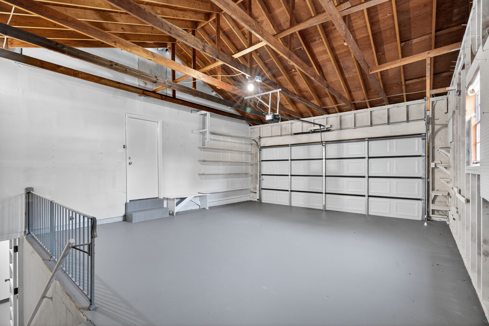 3 Bedrooms Bedrooms, ,2 BathroomsBathrooms,Woodford Rentals,For Rent,1370