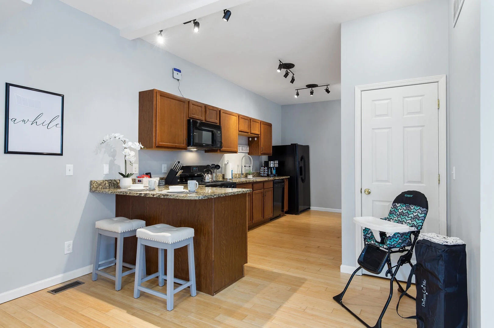 3 Bedrooms Bedrooms, ,2 BathroomsBathrooms,Woodford Homes,Short Term Rentals,1382
