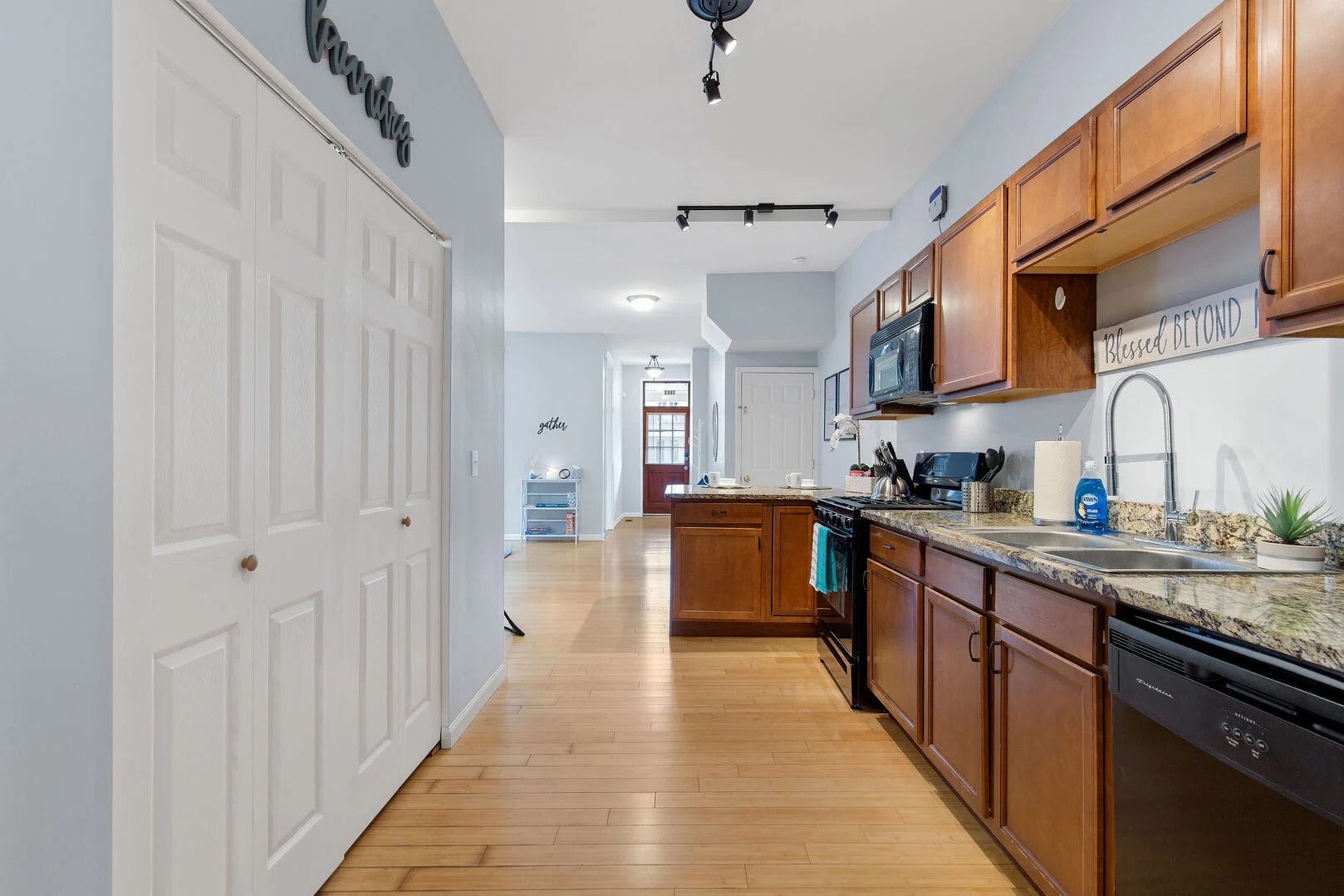 3 Bedrooms Bedrooms, ,2 BathroomsBathrooms,Woodford Homes,Short Term Rentals,1382