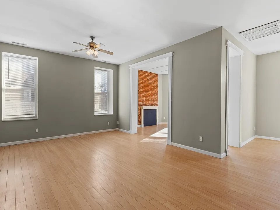 3 Bedrooms Bedrooms, ,2 BathroomsBathrooms,Woodford Homes,Short Term Rentals,1383