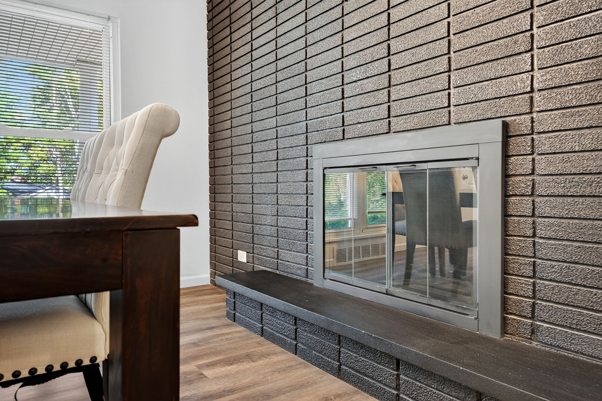 4 Bedrooms Bedrooms, ,2 BathroomsBathrooms,Woodford Rentals,For Rent,1385