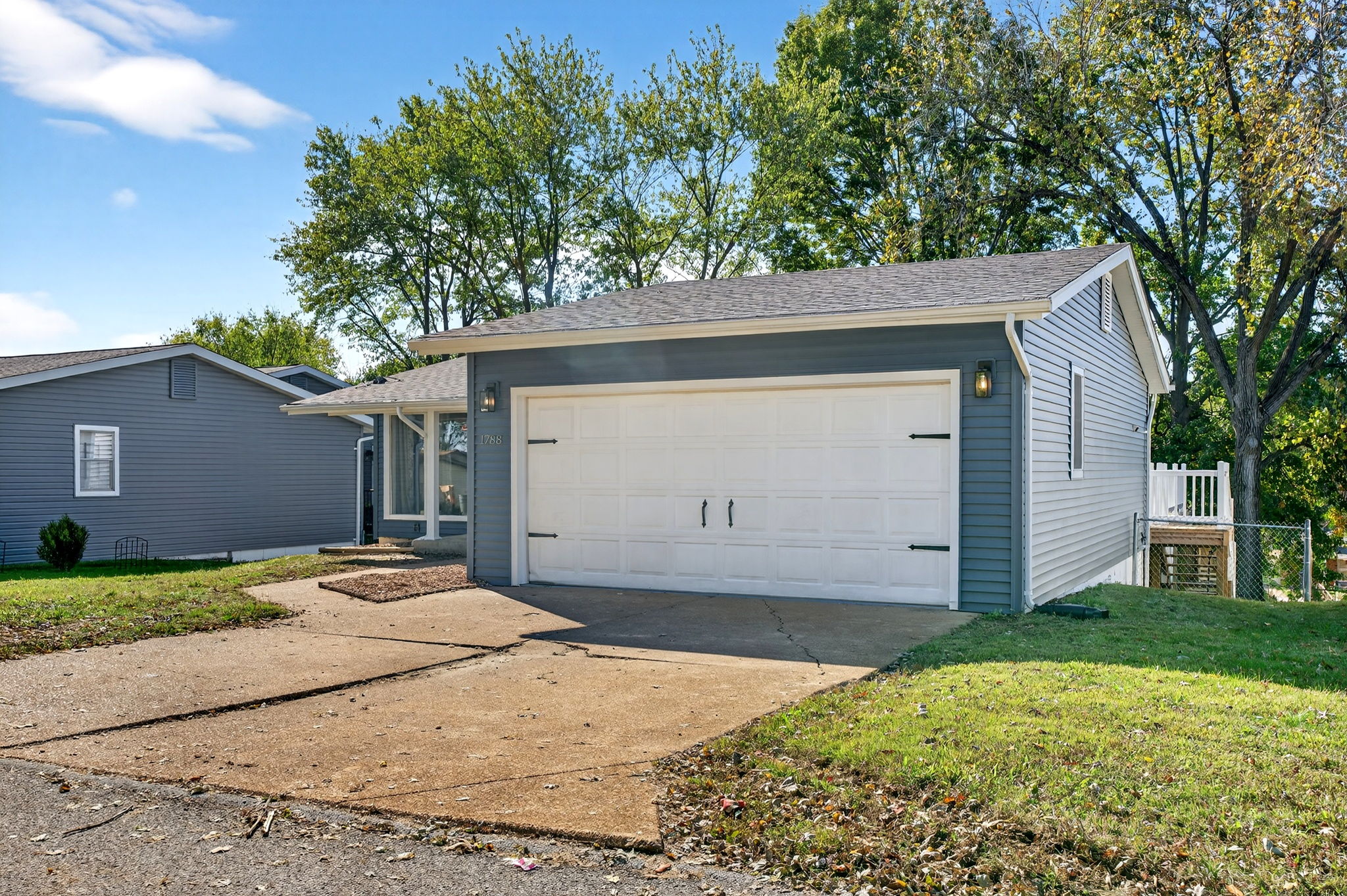 5 Bedrooms Bedrooms, ,3 BathroomsBathrooms,Woodford Rentals,For Rent,1386