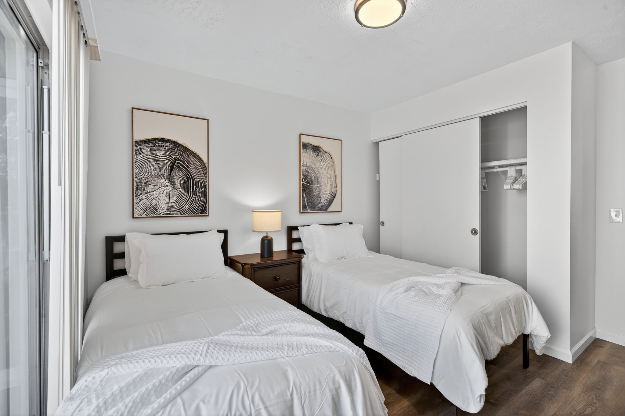 5 Bedrooms Bedrooms, ,3 BathroomsBathrooms,Woodford Rentals,For Rent,1386