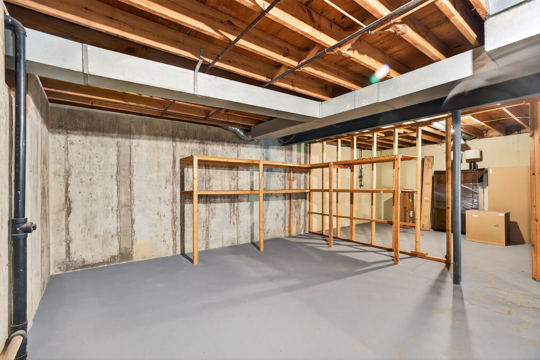 5 Bedrooms Bedrooms, ,3 BathroomsBathrooms,Woodford Rentals,For Rent,1386