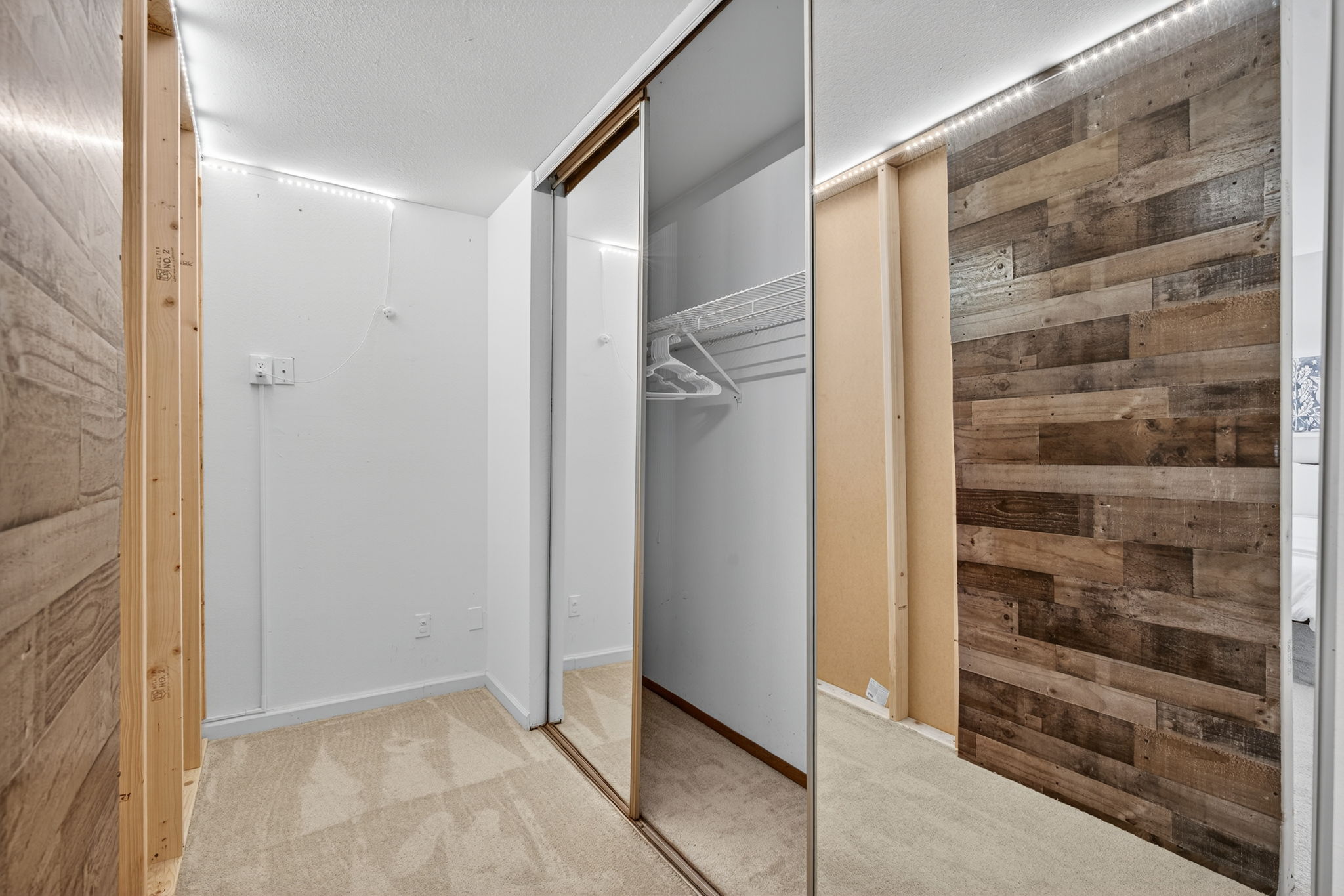 4 Bedrooms Bedrooms, ,2.5 BathroomsBathrooms,Woodford Rentals,For Rent,1387