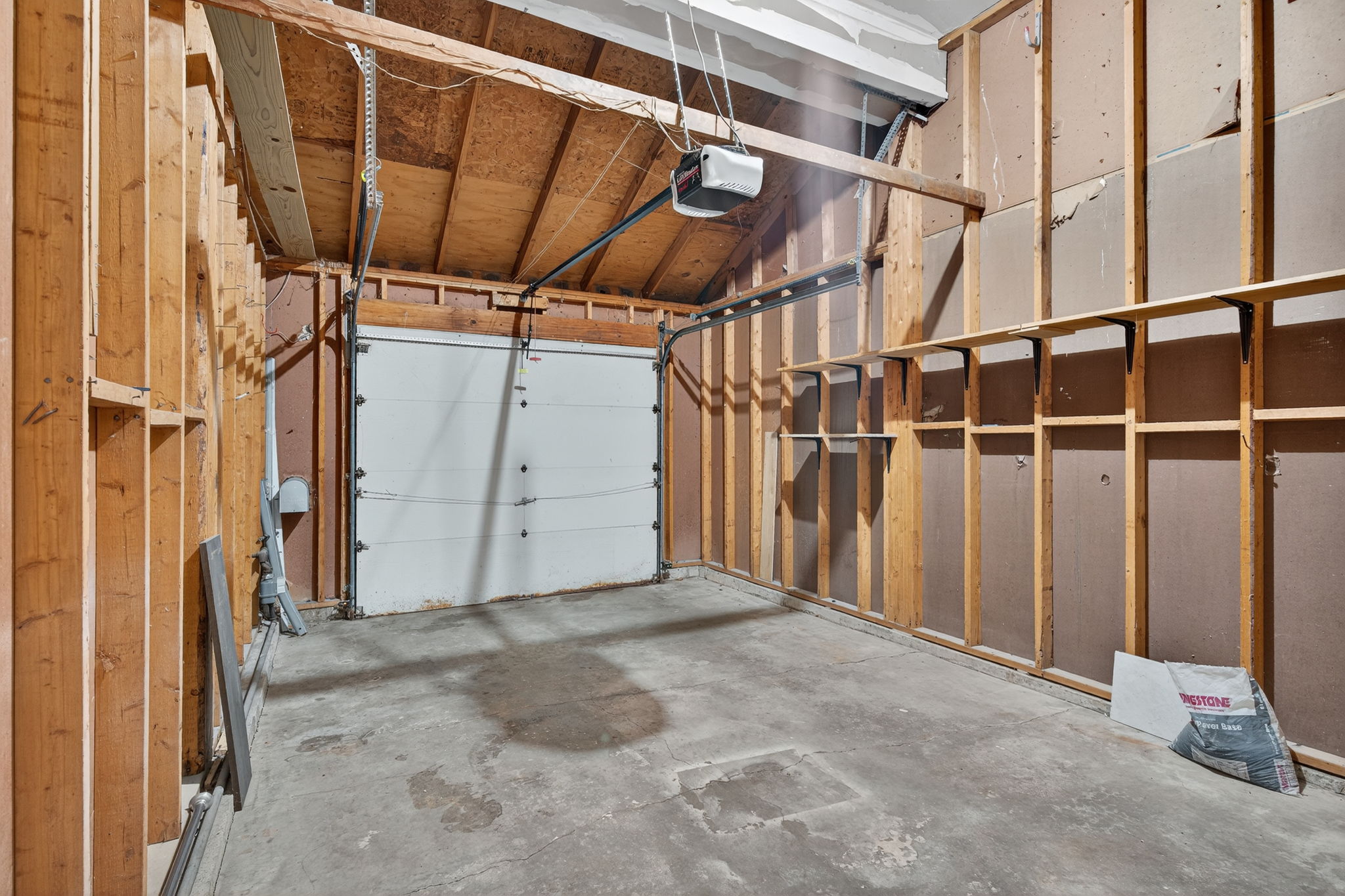 4 Bedrooms Bedrooms, ,2.5 BathroomsBathrooms,Woodford Rentals,For Rent,1387