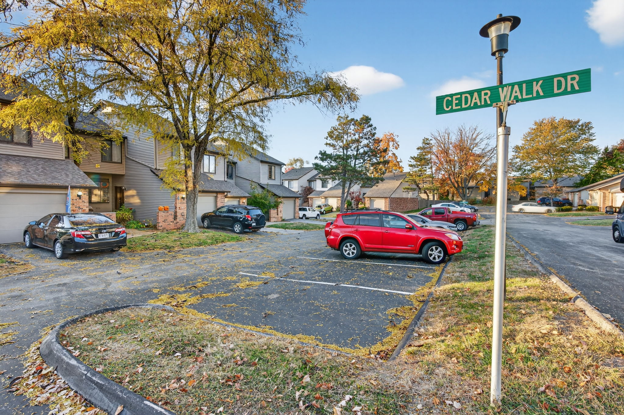 4 Bedrooms Bedrooms, ,2.5 BathroomsBathrooms,Woodford Rentals,For Rent,1387