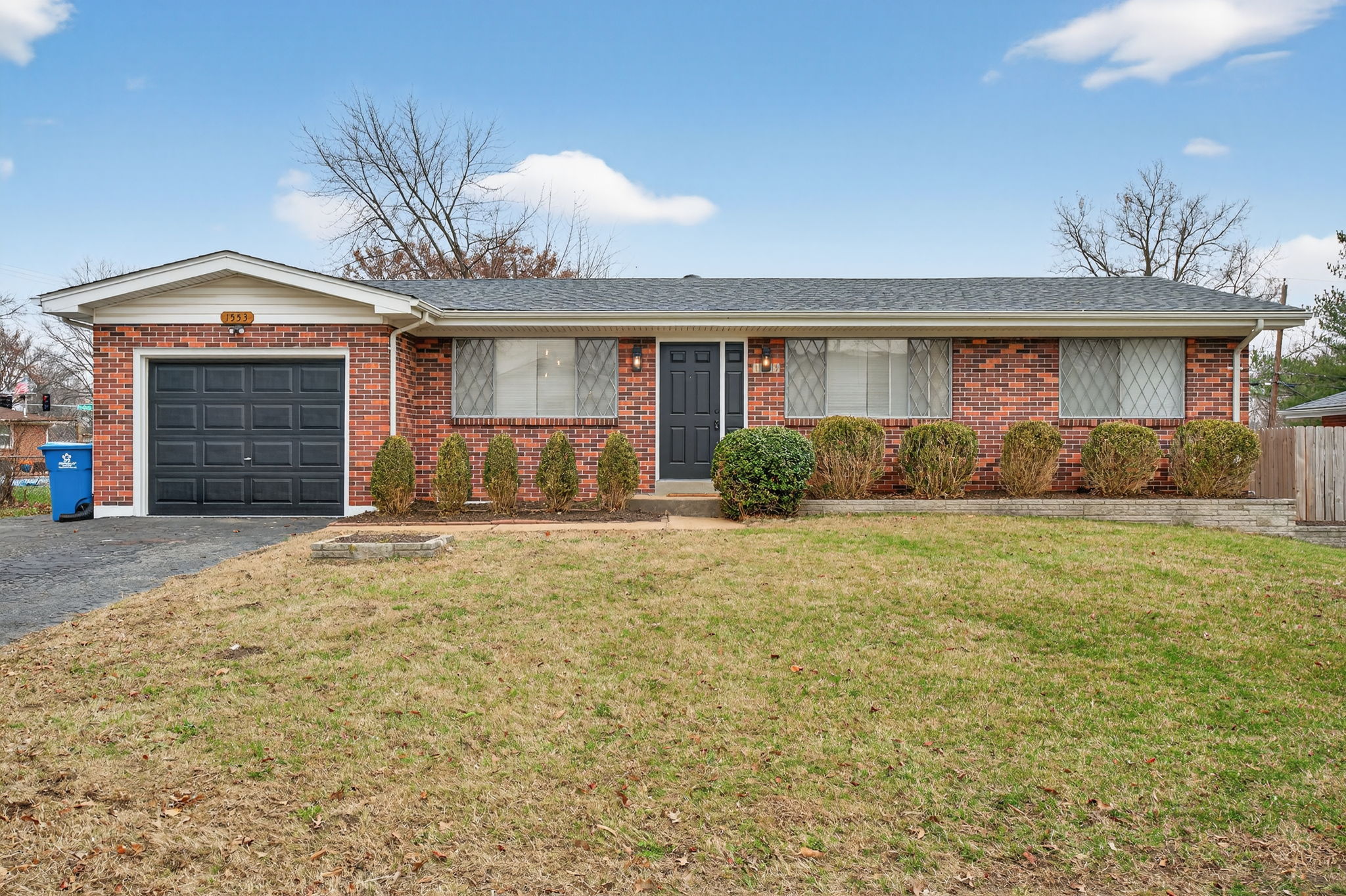 4 Bedrooms Bedrooms, ,1.5 BathroomsBathrooms,Woodford Rentals,For Rent,1389