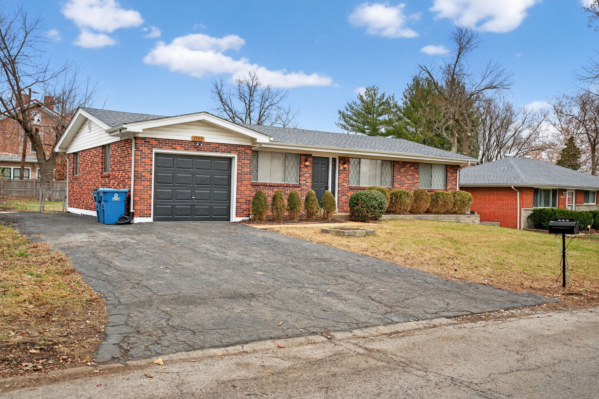 4 Bedrooms Bedrooms, ,1.5 BathroomsBathrooms,Woodford Rentals,For Rent,1389