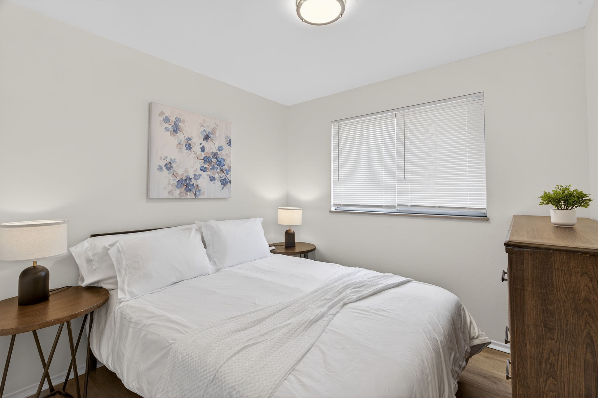 4 Bedrooms Bedrooms, ,1.5 BathroomsBathrooms,Woodford Rentals,For Rent,1389