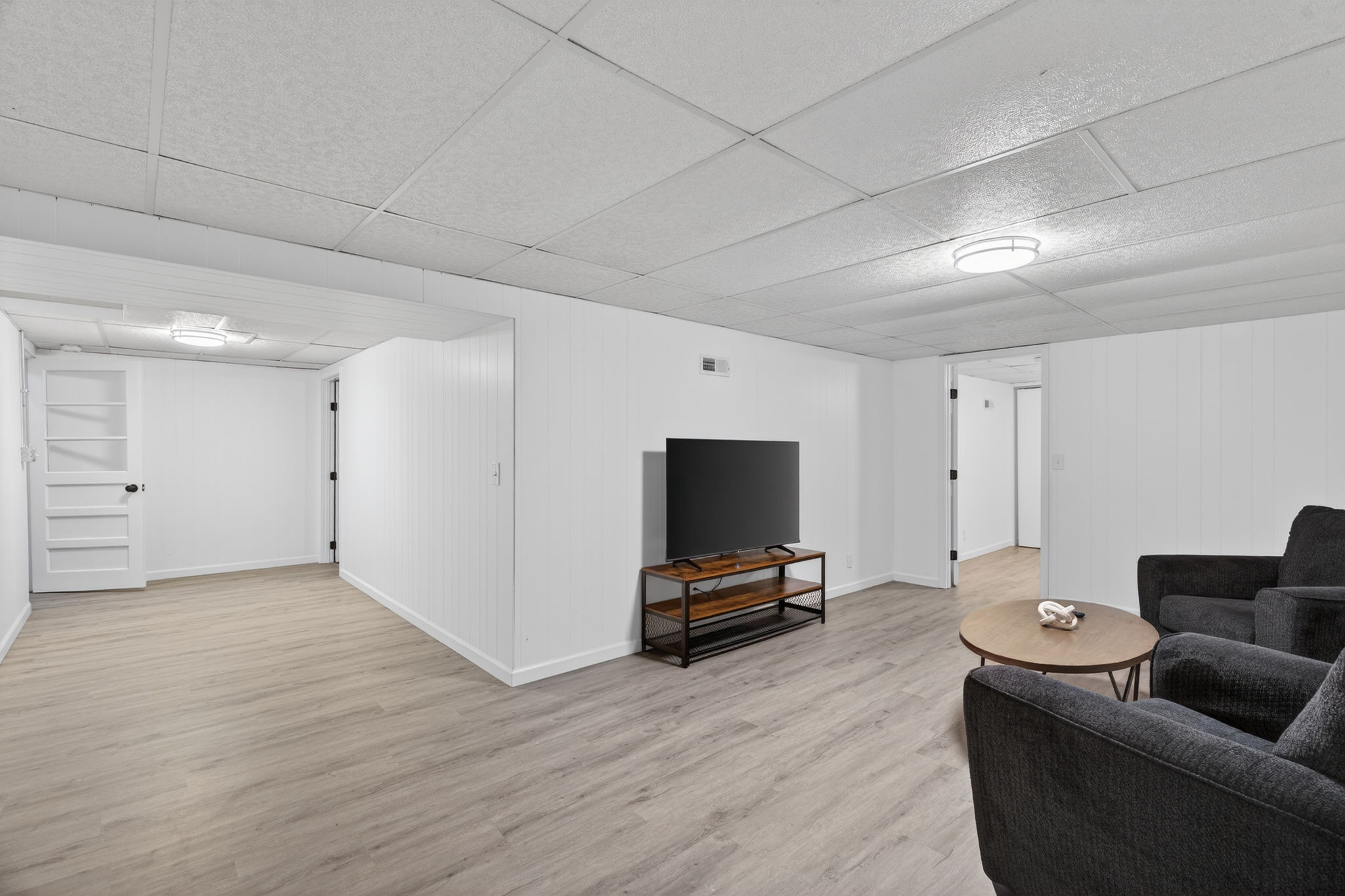 4 Bedrooms Bedrooms, ,1.5 BathroomsBathrooms,Woodford Rentals,For Rent,1389